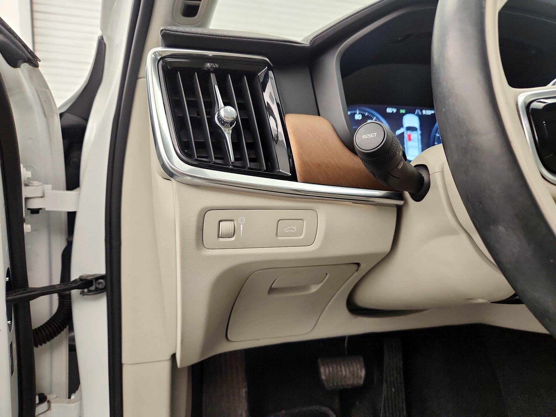 Thumbnail: 2017 Volvo S90 - 13