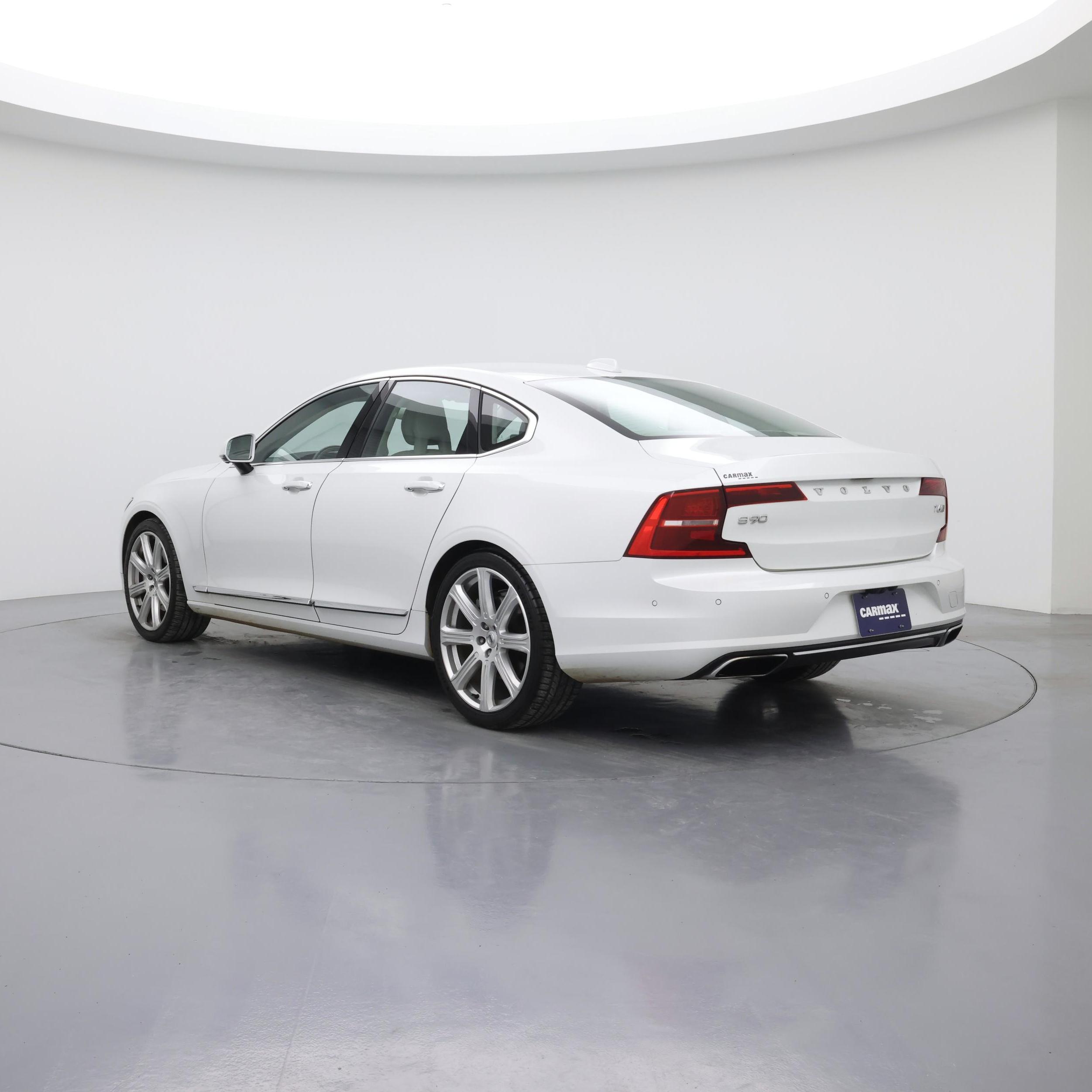 Thumbnail: 2017 Volvo S90 - 2