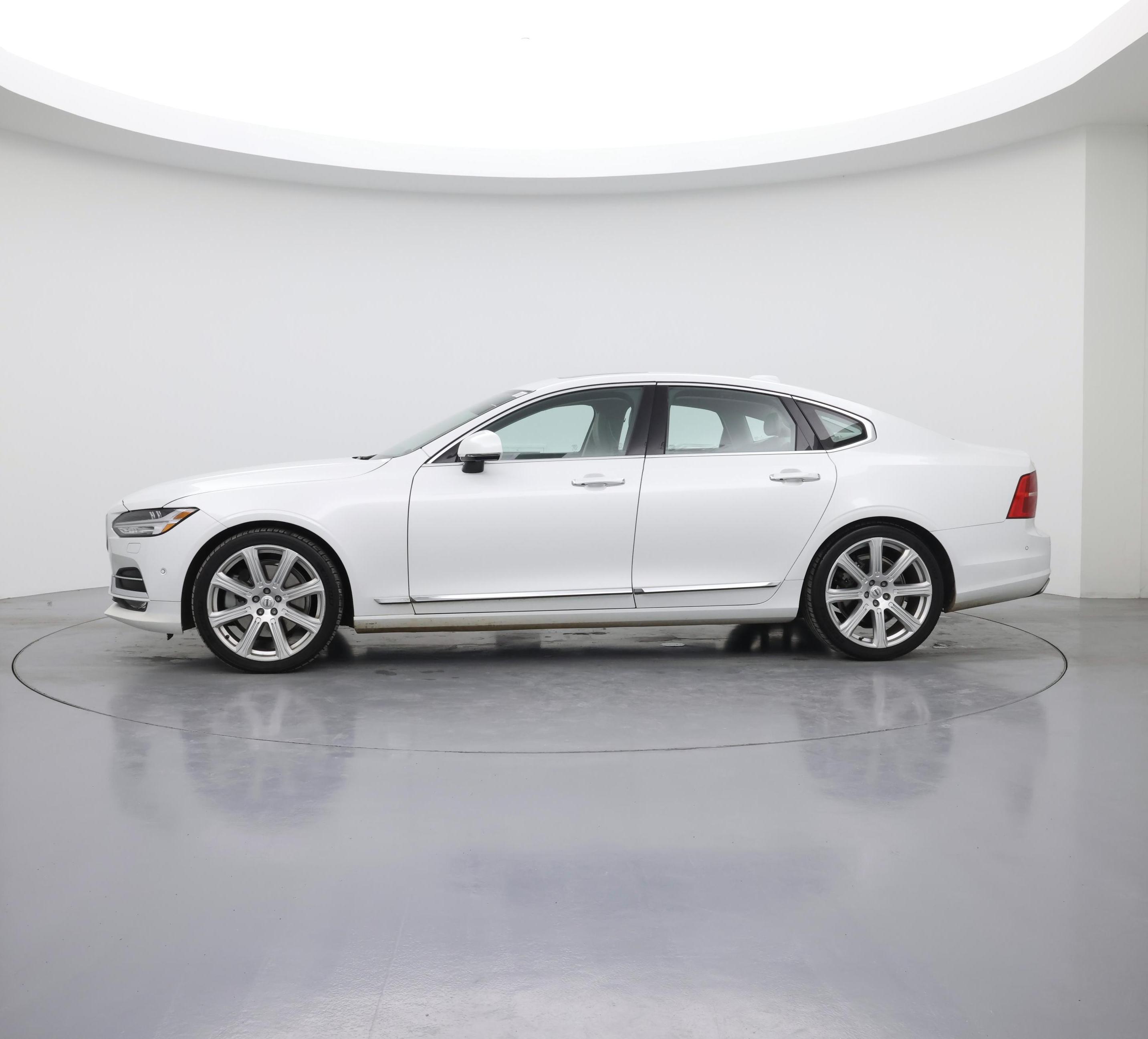 Thumbnail: 2017 Volvo S90 - 3