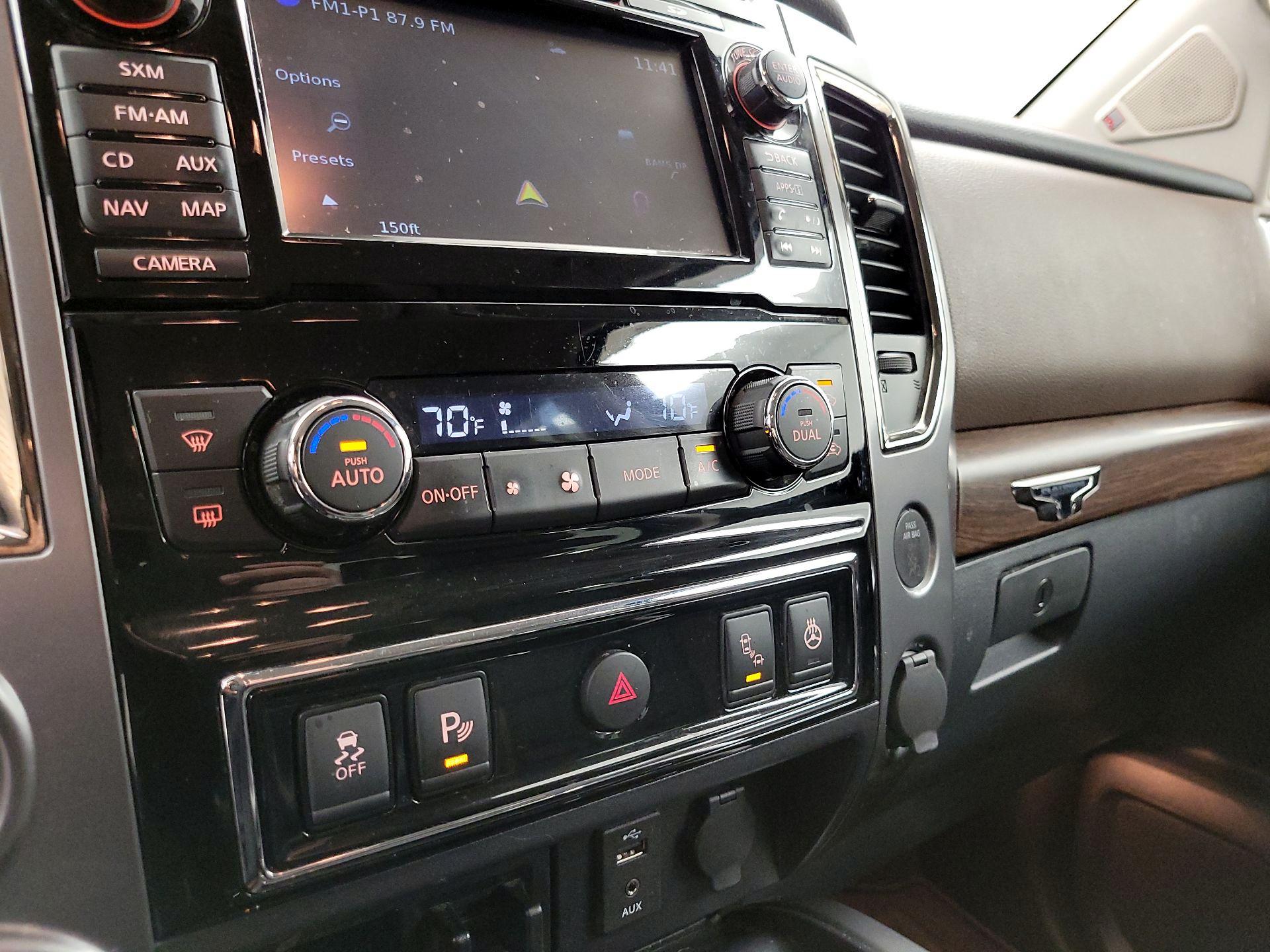 Thumbnail: 2017 Nissan Titan - 17