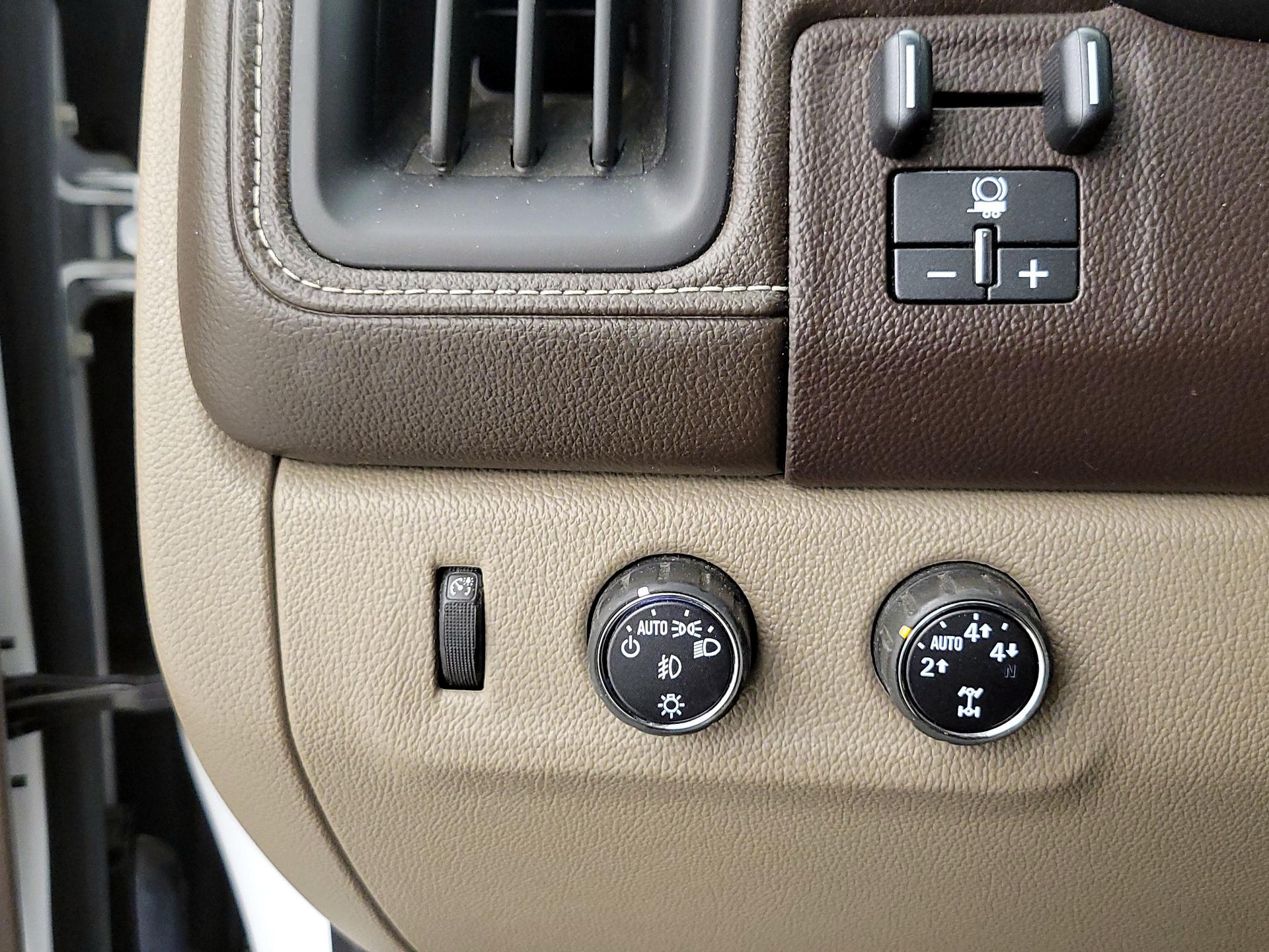 Thumbnail: 2016 GMC Canyon - 13