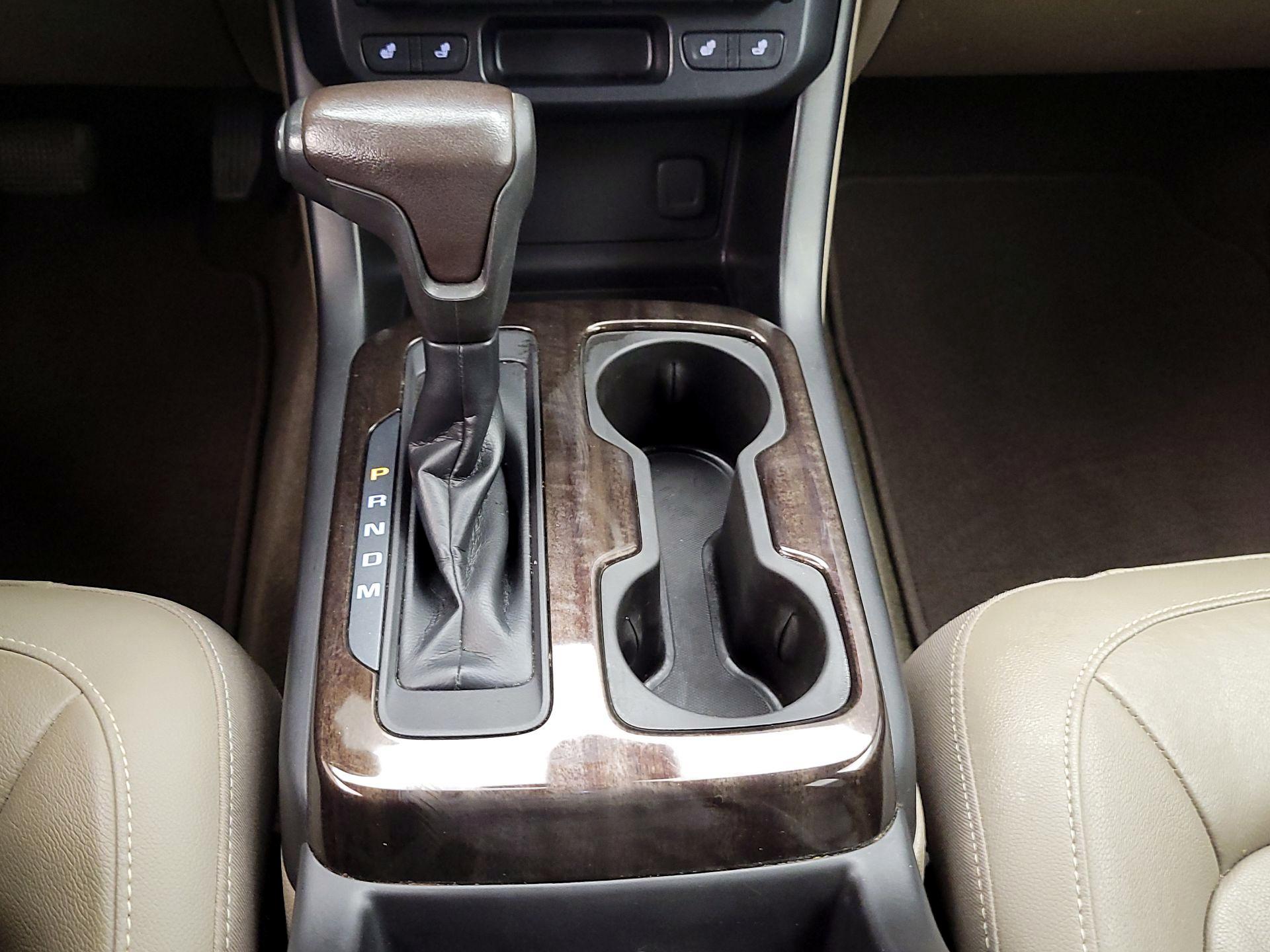 Thumbnail: 2016 GMC Canyon - 17