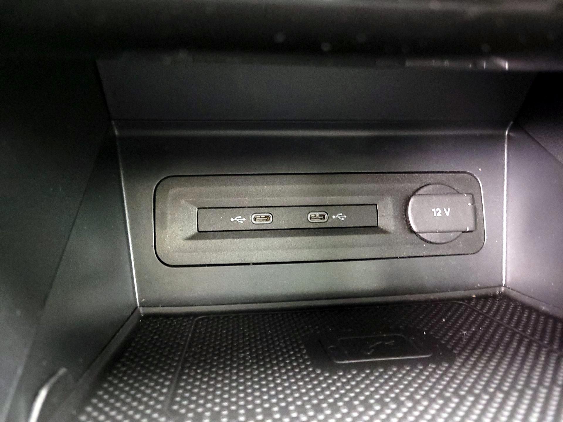 Thumbnail: 2023 Volkswagen Atlas - 19