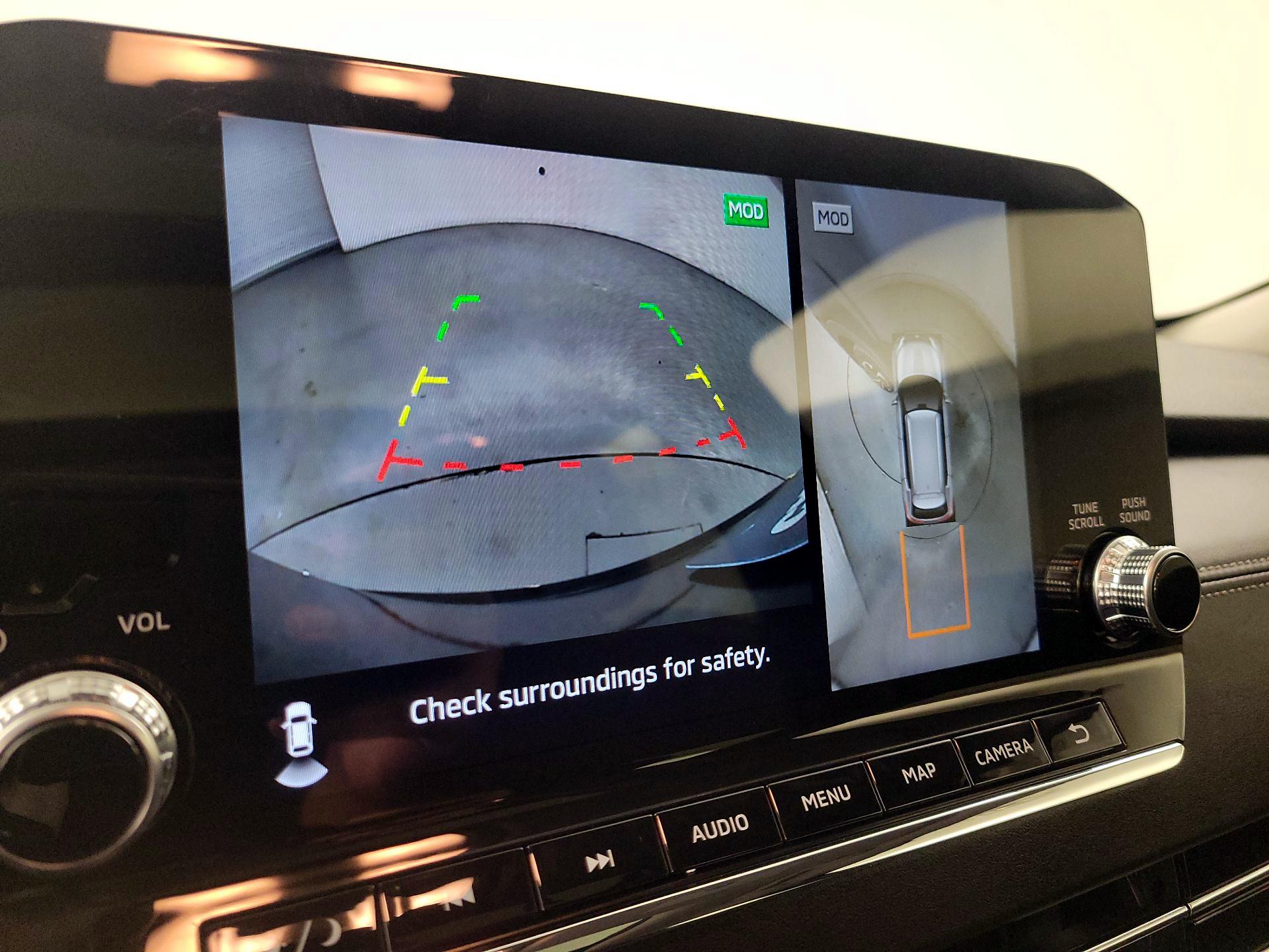 Thumbnail: 2024 Mitsubishi Outlander - 15