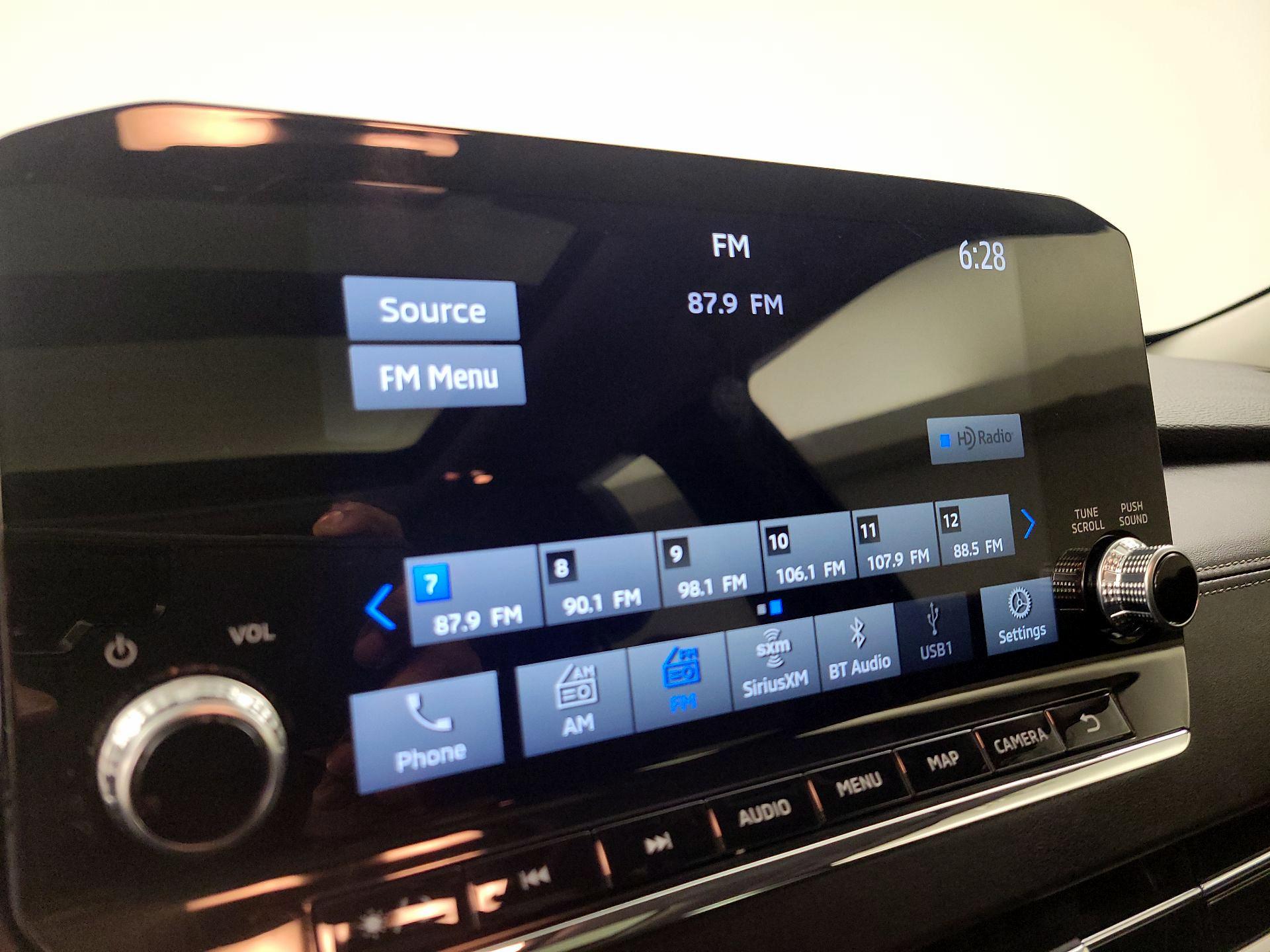 Thumbnail: 2024 Mitsubishi Outlander - 16