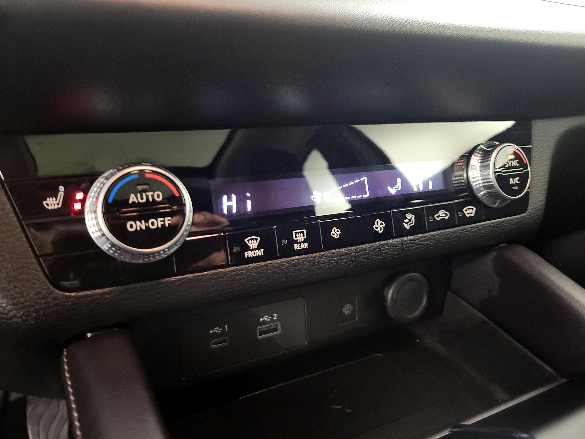 Thumbnail: 2024 Mitsubishi Outlander - 17