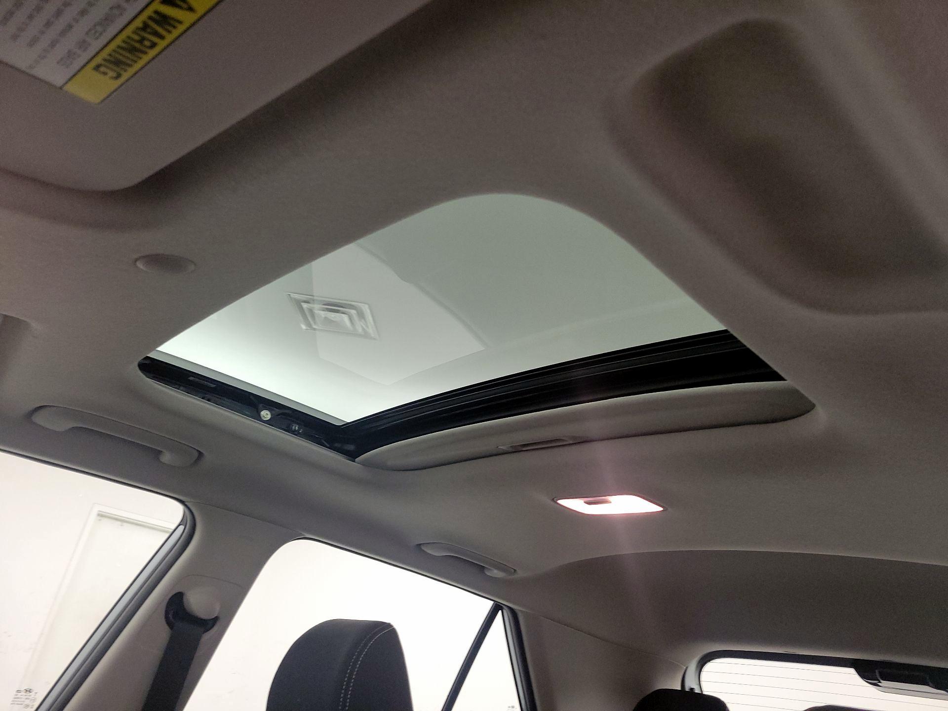 Thumbnail: 2022 Hyundai Venue - 19