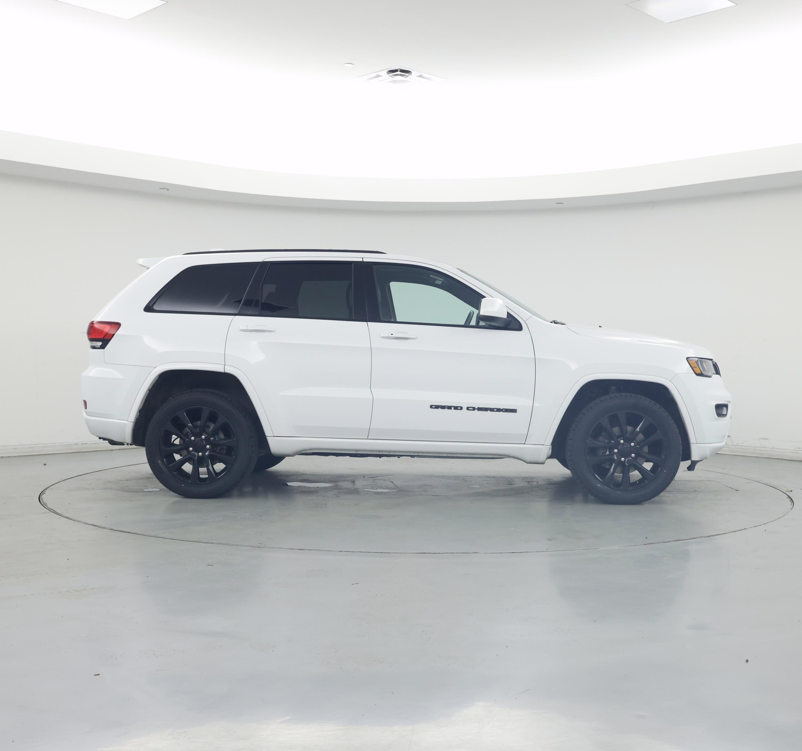 Thumbnail: 2020 Jeep Grand Cherokee - 7
