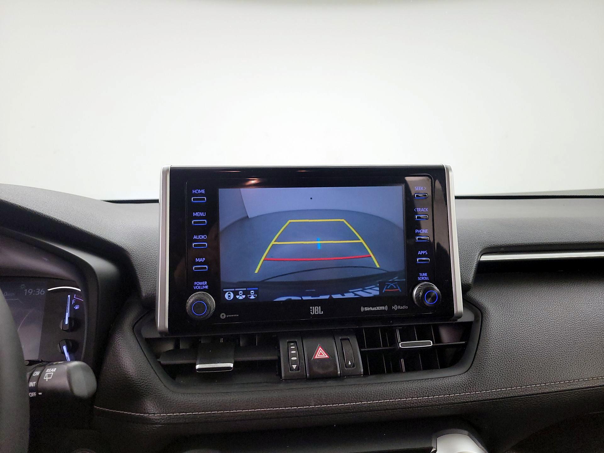 Thumbnail: 2020 Toyota RAV4 - 15