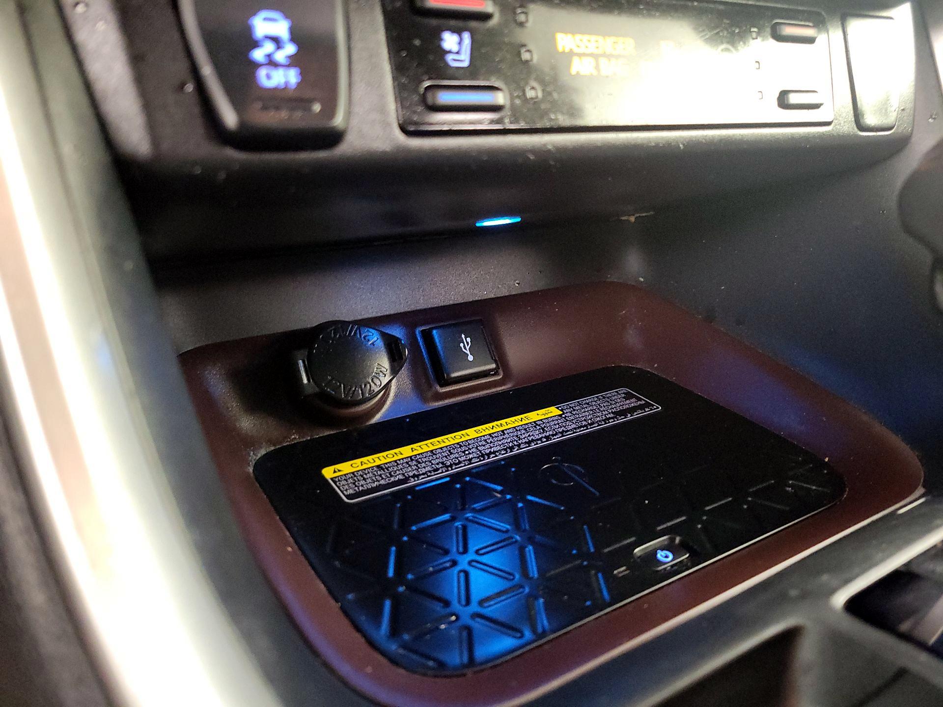 Thumbnail: 2020 Toyota RAV4 - 19