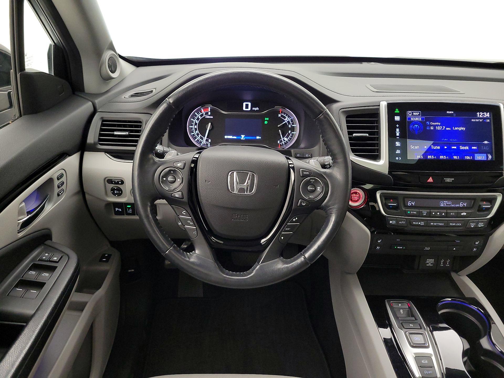 Thumbnail: 2016 Honda Pilot - 10