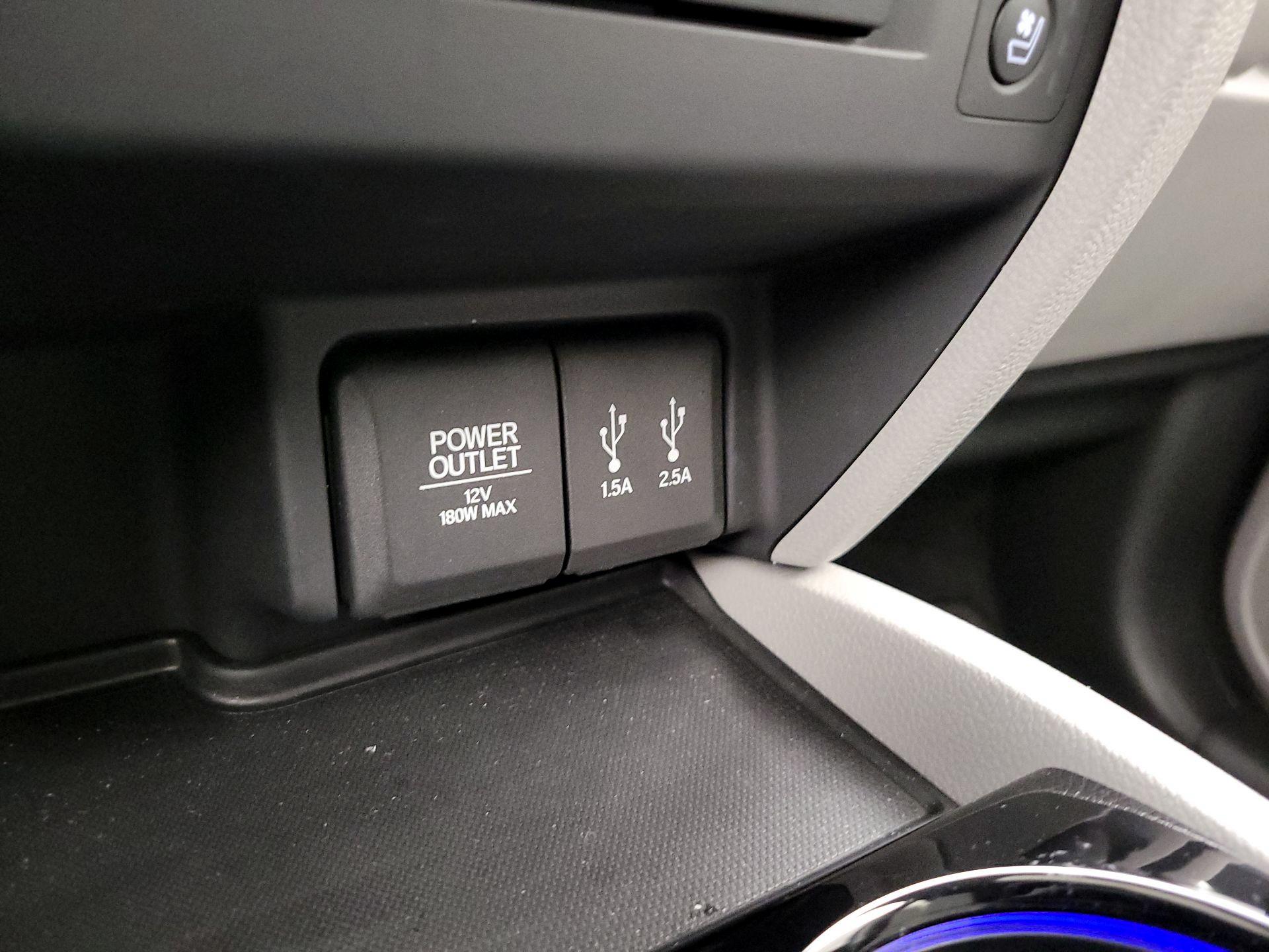 Thumbnail: 2016 Honda Pilot - 18