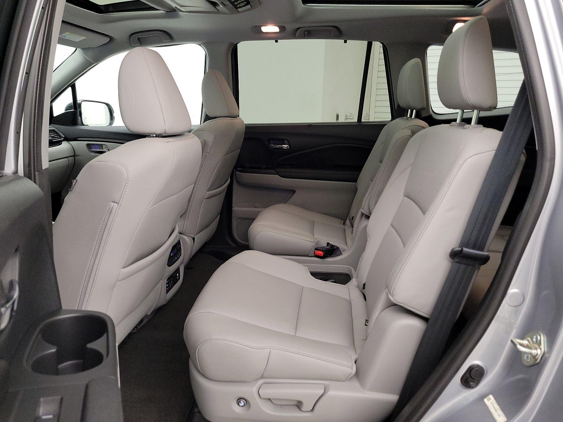 Thumbnail: 2016 Honda Pilot - 20