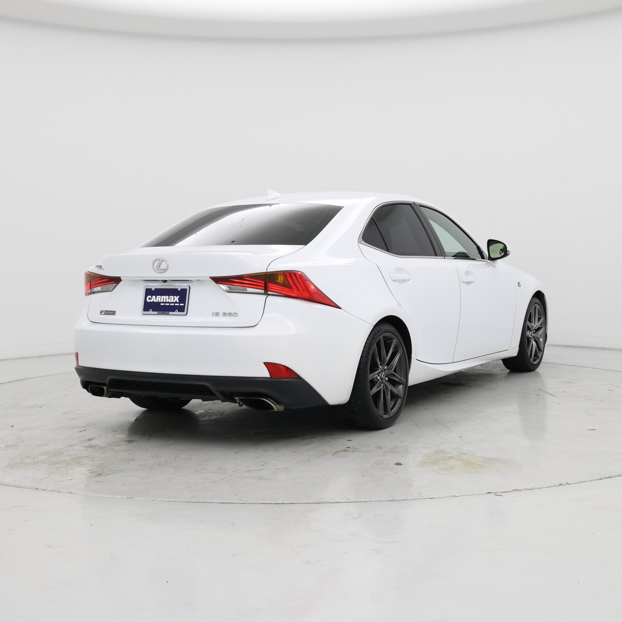 Thumbnail: 2017 Lexus IS - 8