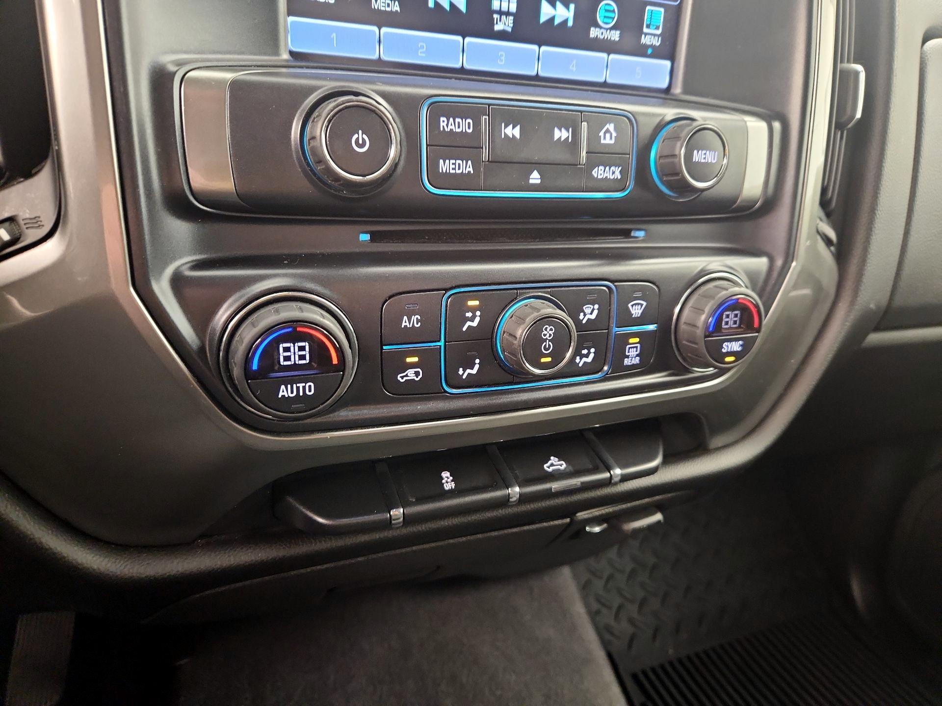 Thumbnail: 2018 Chevrolet Silverado 1500 - 16