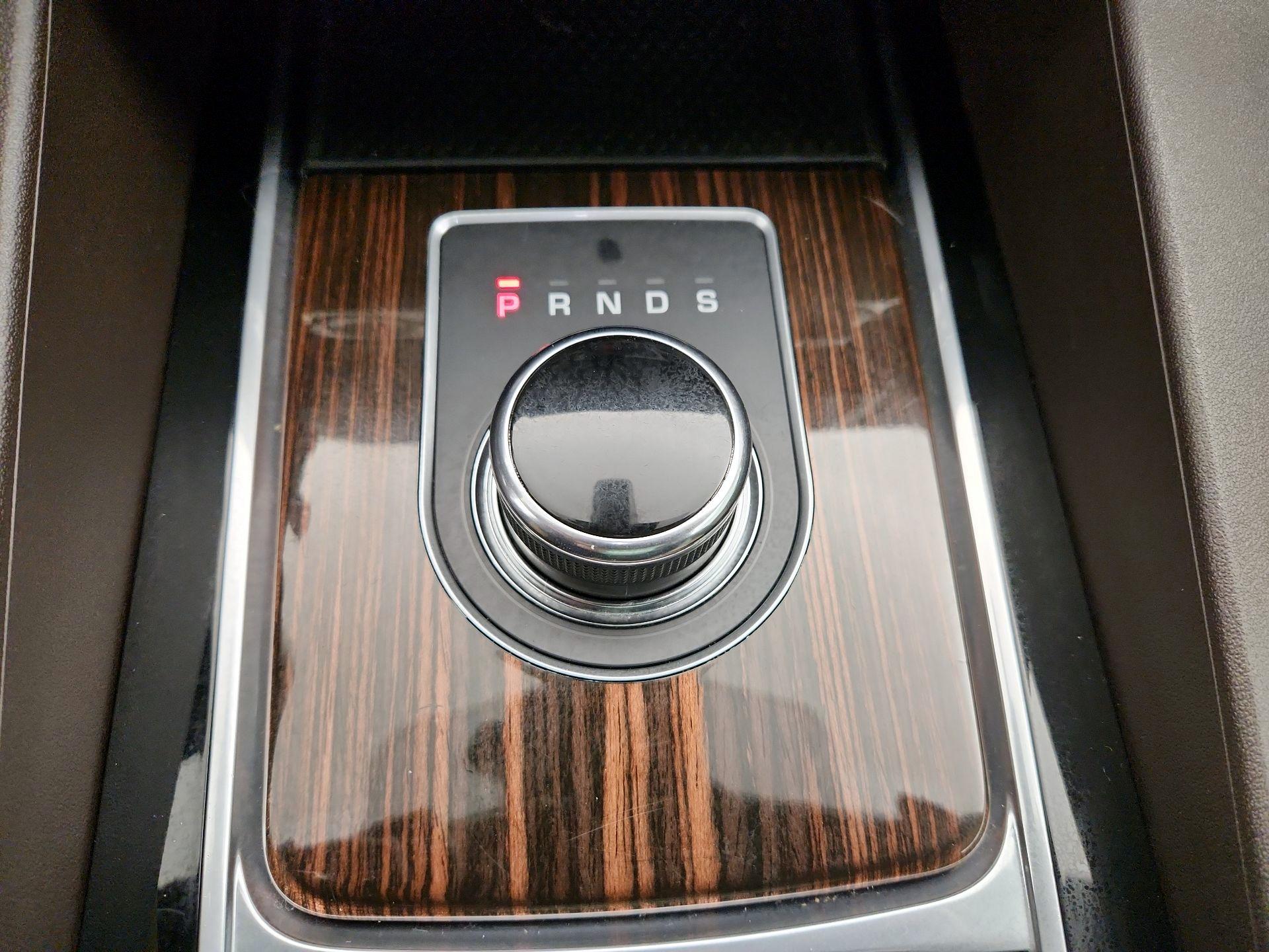 Thumbnail: 2017 Jaguar F-Pace - 18