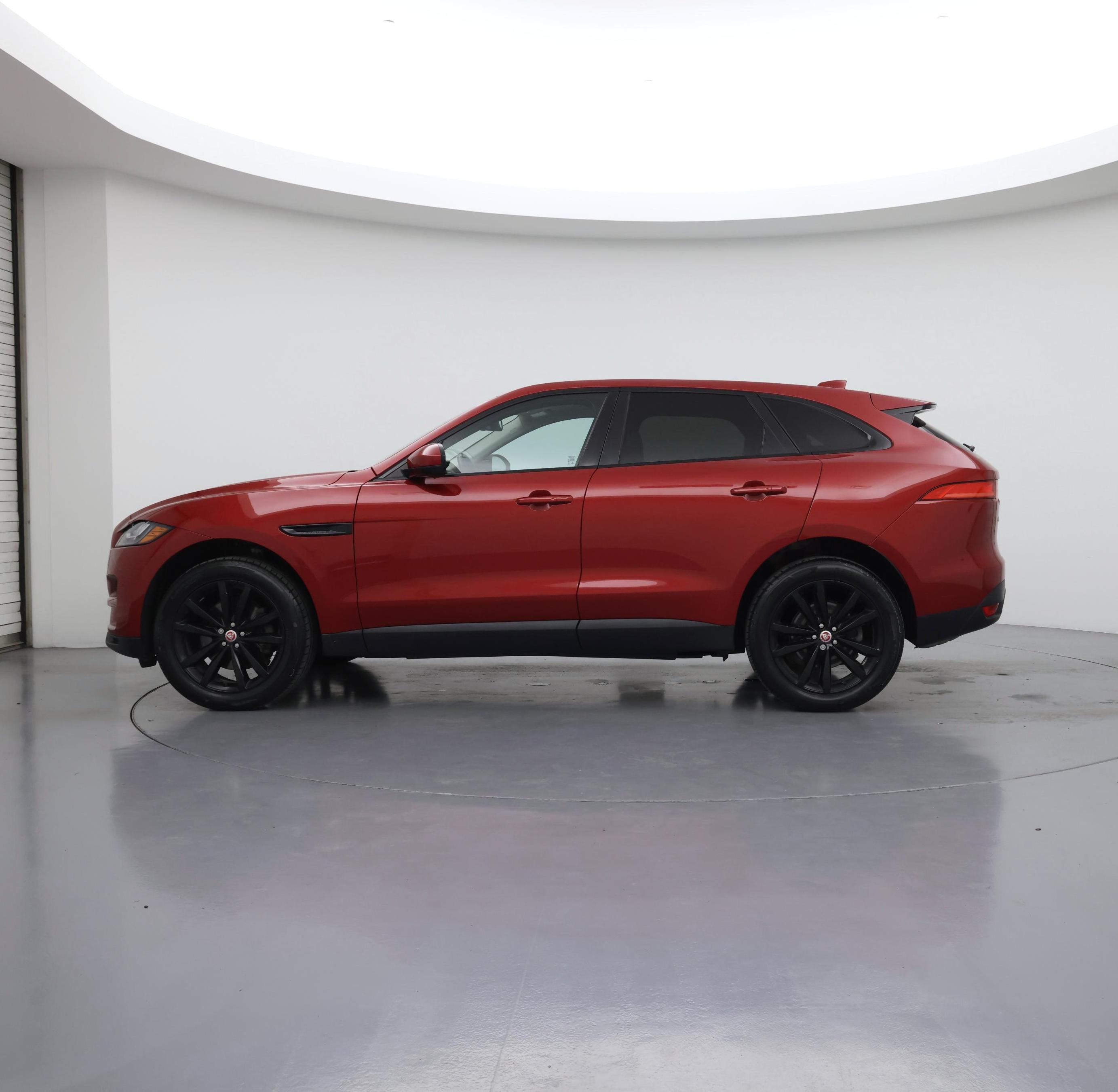 Thumbnail: 2017 Jaguar F-Pace - 3