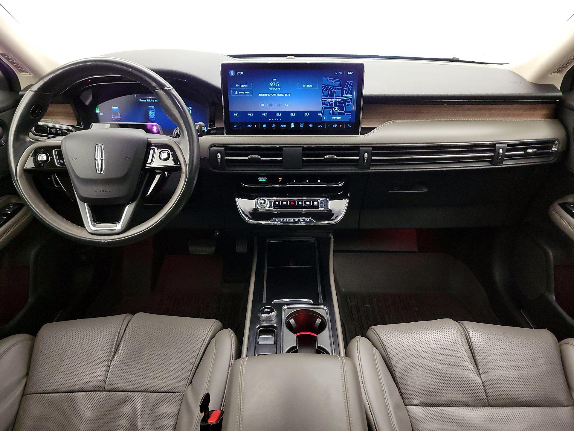 Thumbnail: 2023 Lincoln Corsair - 9