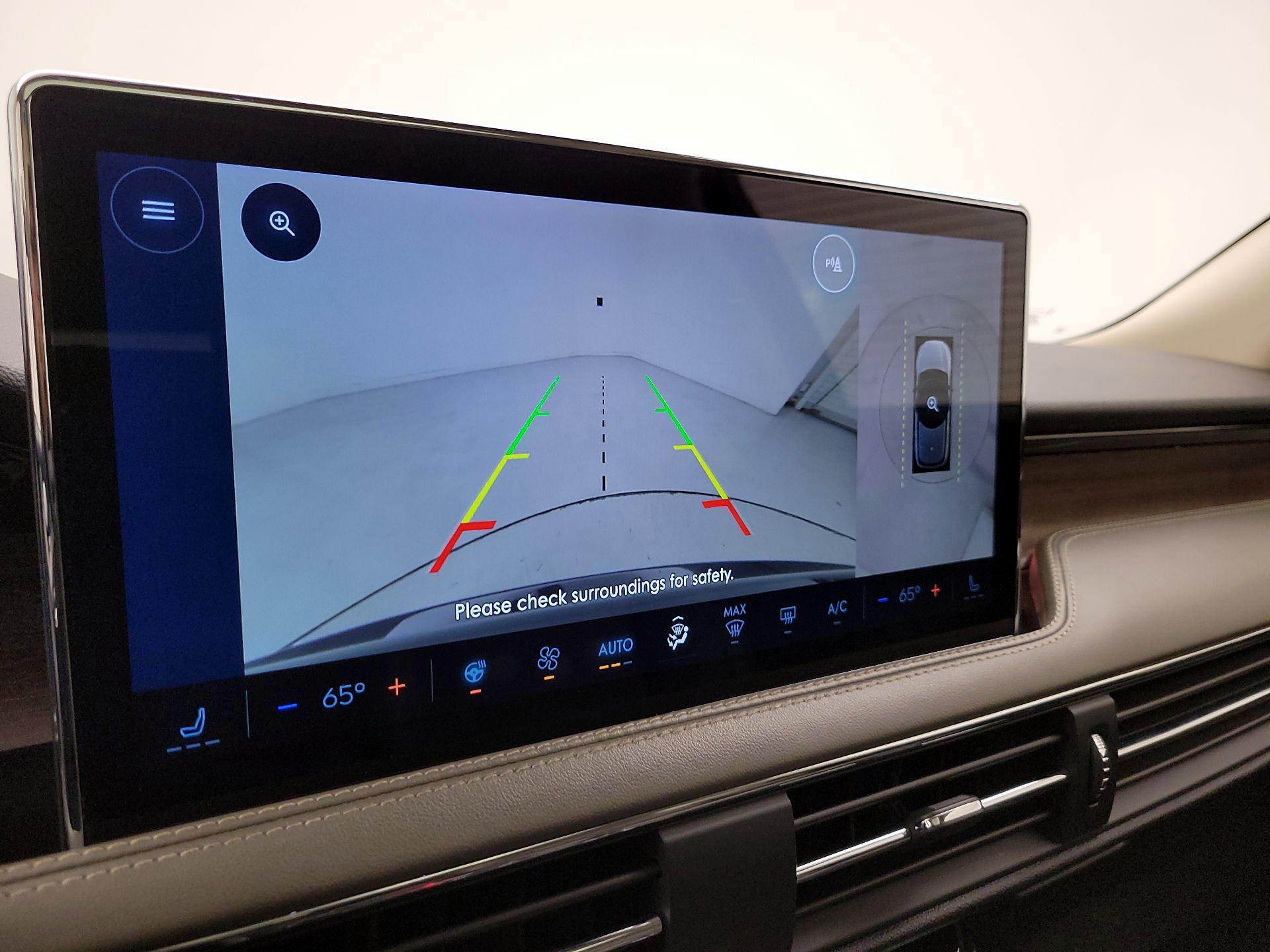 Thumbnail: 2023 Lincoln Corsair - 15