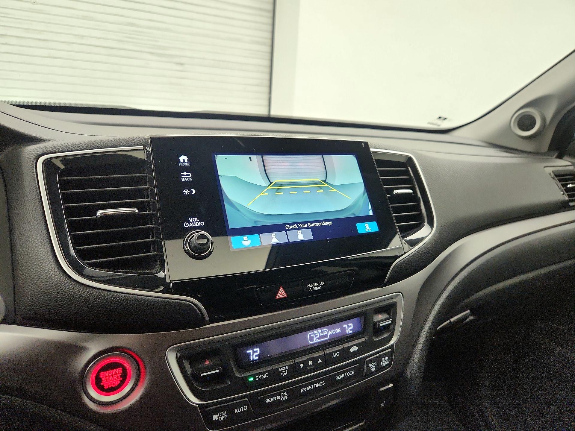 Thumbnail: 2019 Honda Pilot - 12