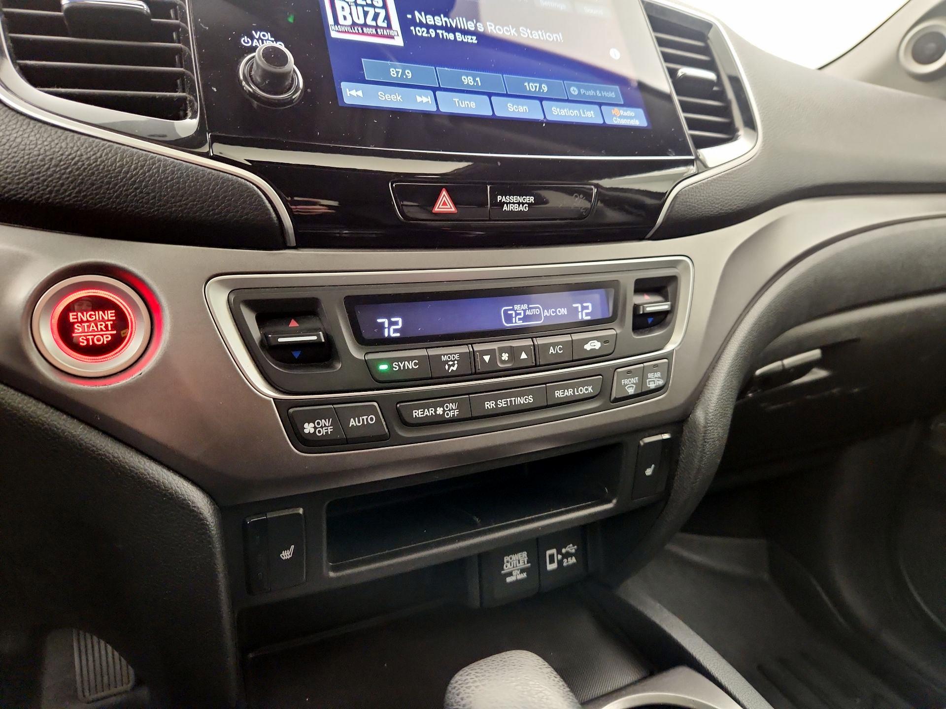 Thumbnail: 2019 Honda Pilot - 14