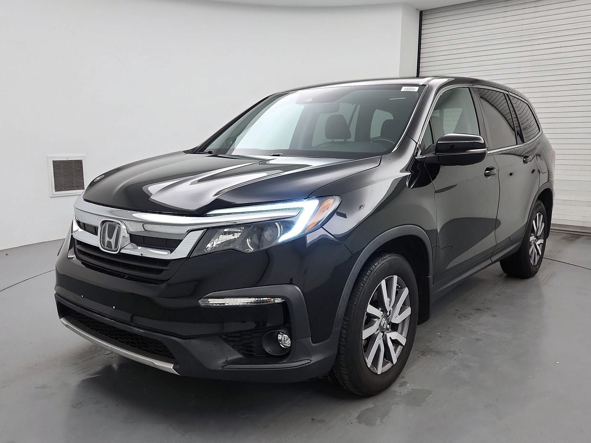 Thumbnail: 2019 Honda Pilot - 3