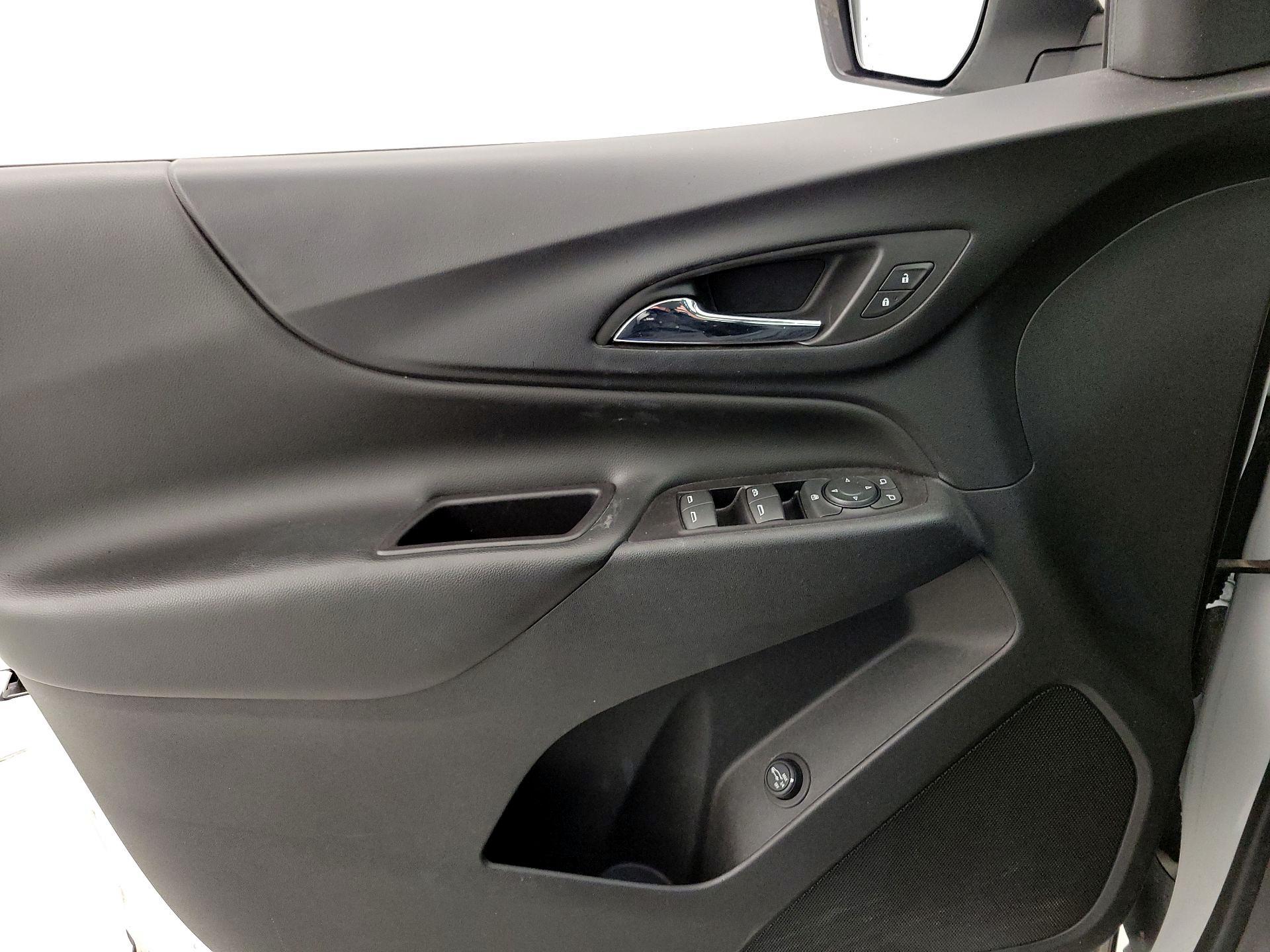 Thumbnail: 2018 Chevrolet Equinox - 12