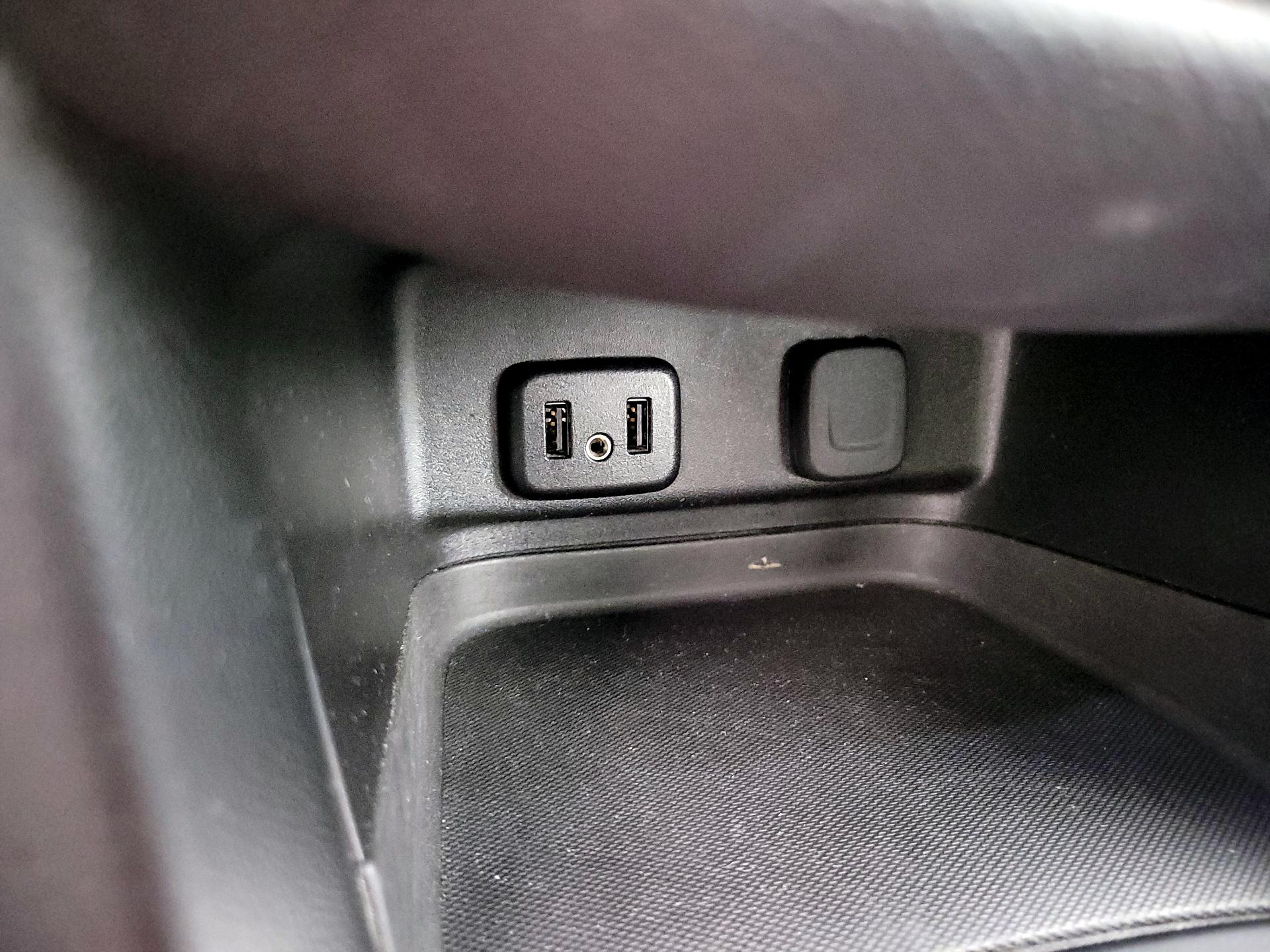 Thumbnail: 2018 Chevrolet Equinox - 18