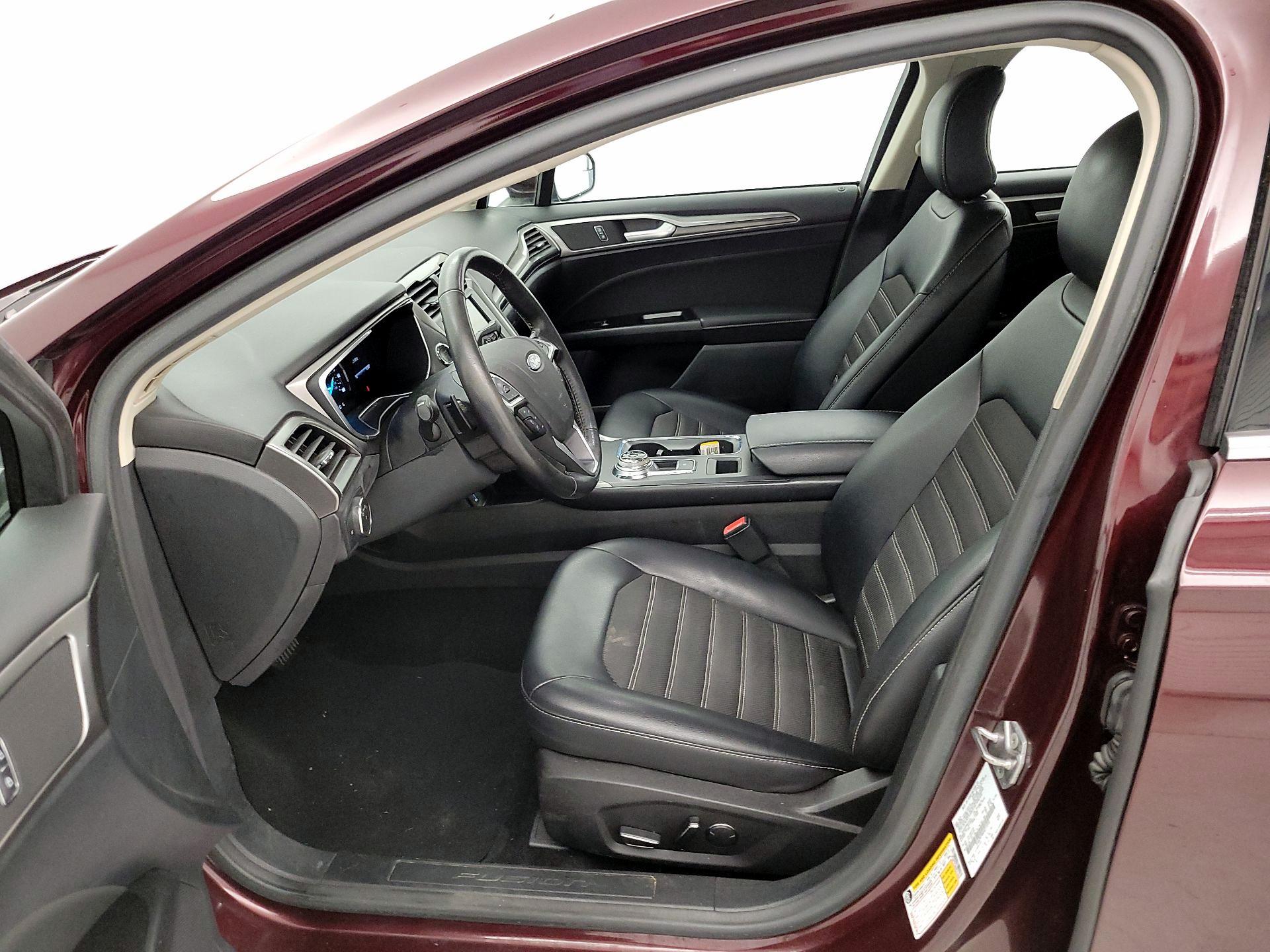 Thumbnail: 2017 Ford Fusion - 11