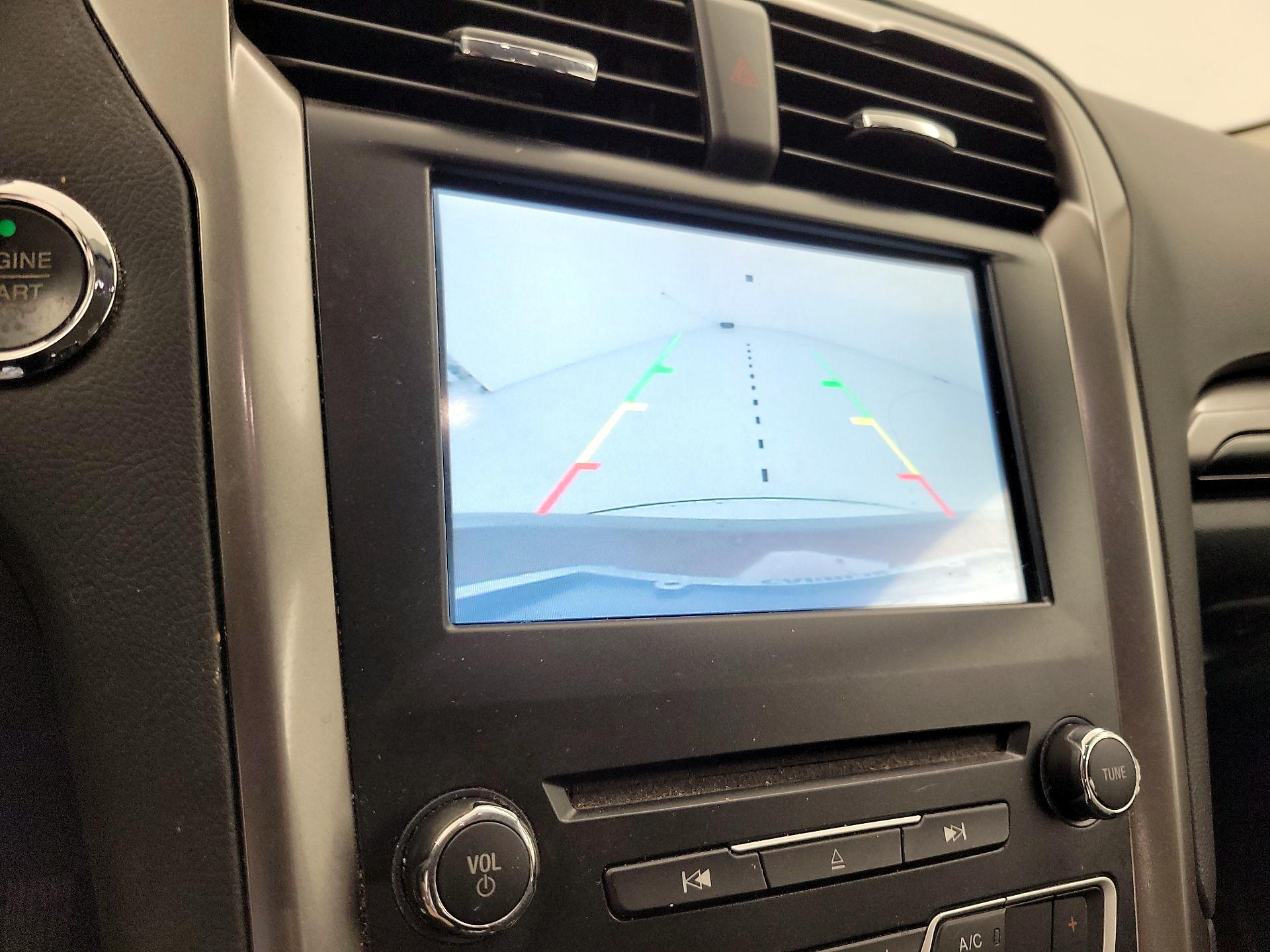 Thumbnail: 2017 Ford Fusion - 14