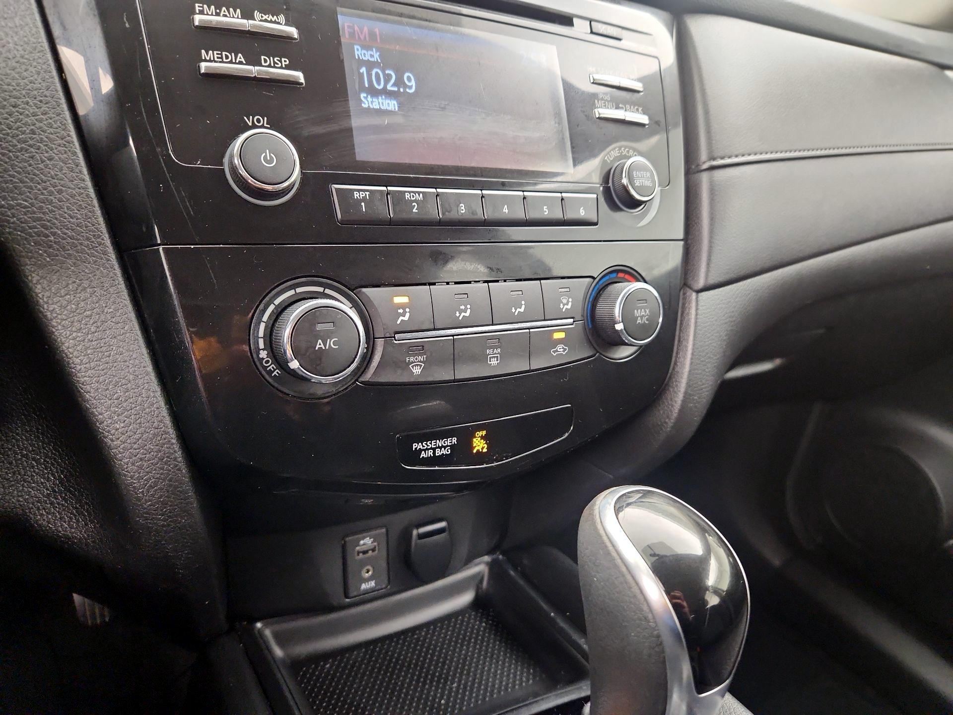 Thumbnail: 2017 Nissan Rogue - 16