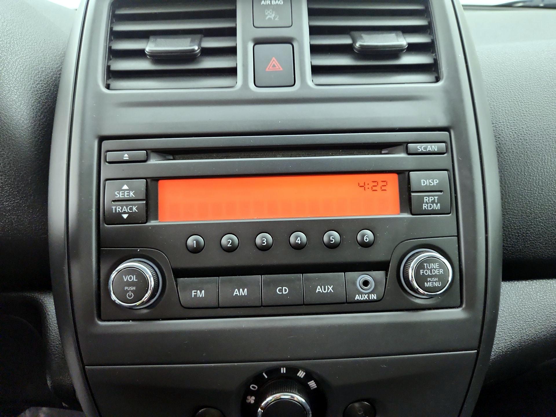 Thumbnail: 2016 Nissan Versa - 14