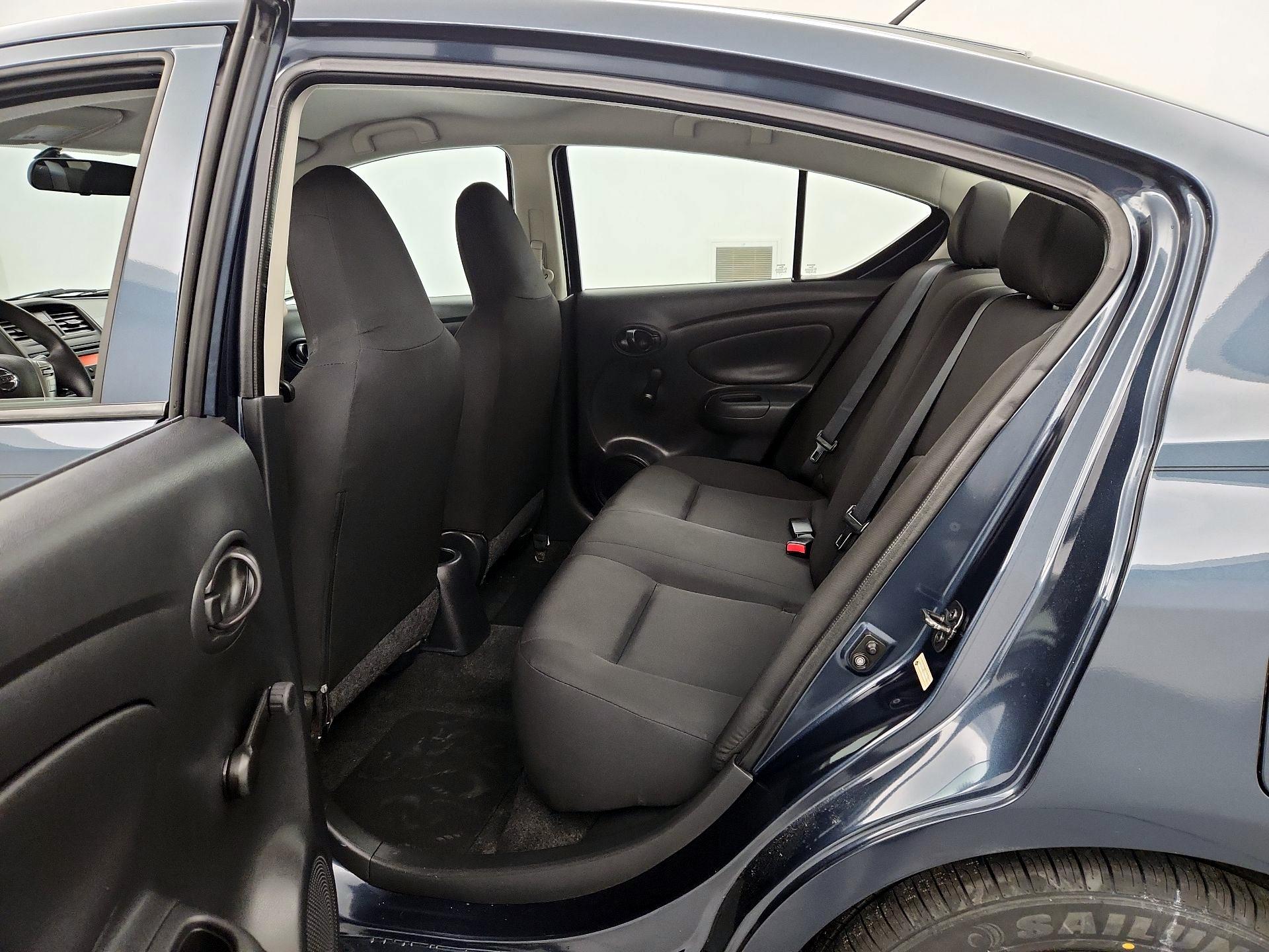 Thumbnail: 2016 Nissan Versa - 18