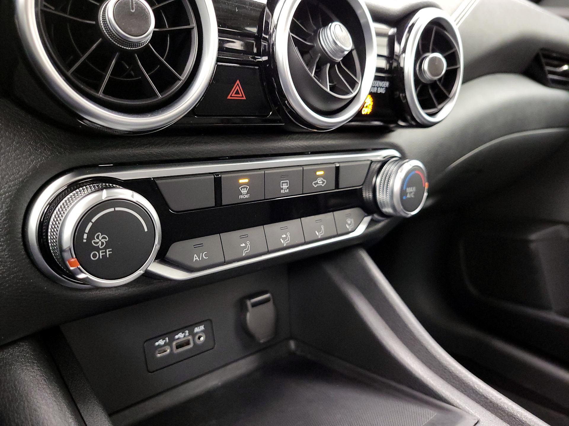 Thumbnail: 2022 Nissan Sentra - 16