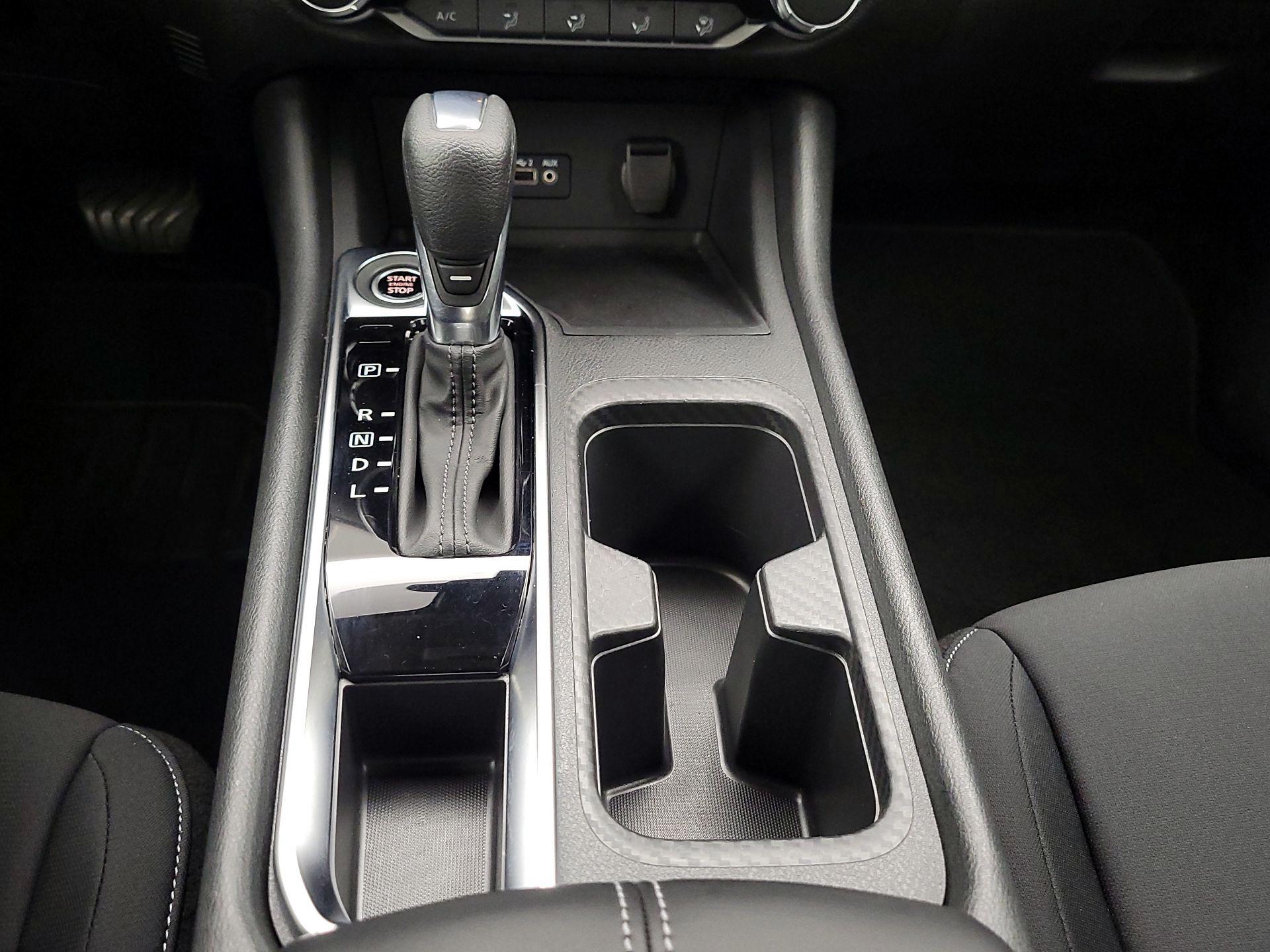 Thumbnail: 2022 Nissan Sentra - 17