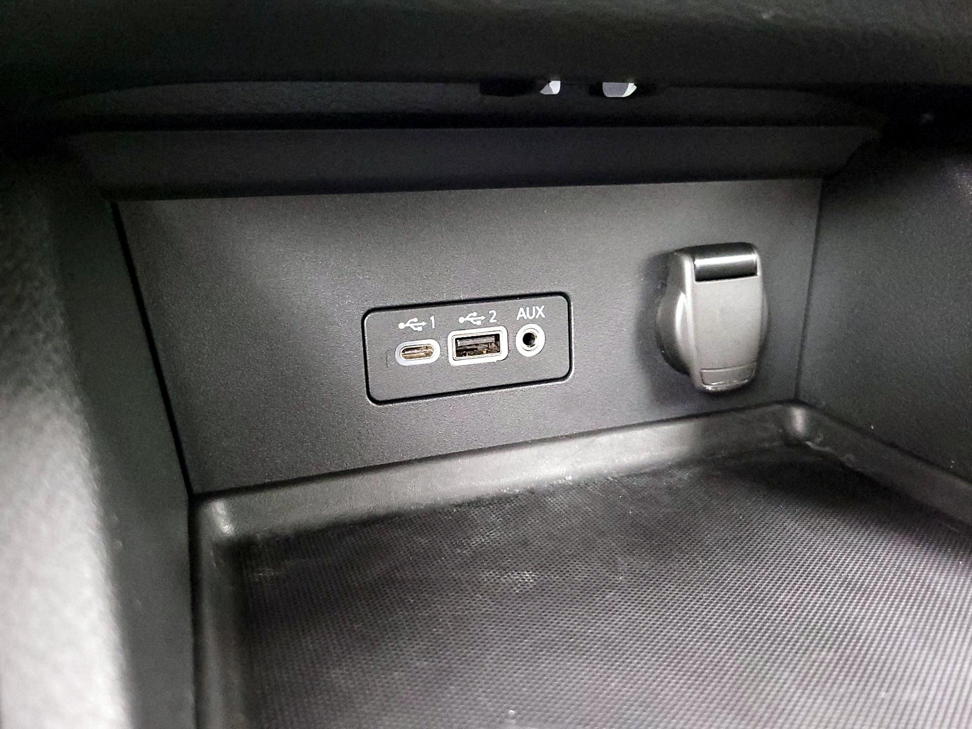 Thumbnail: 2022 Nissan Sentra - 18