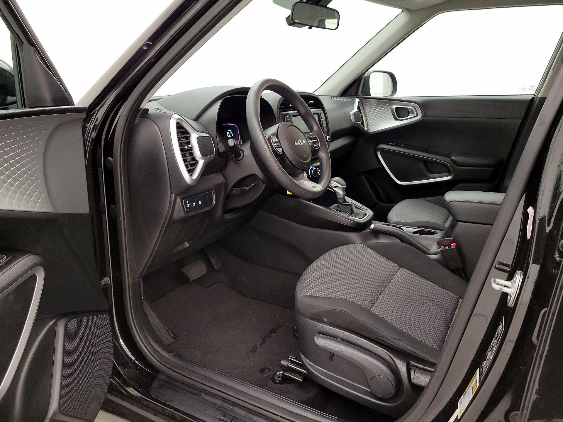 Thumbnail: 2023 Kia Soul - 11