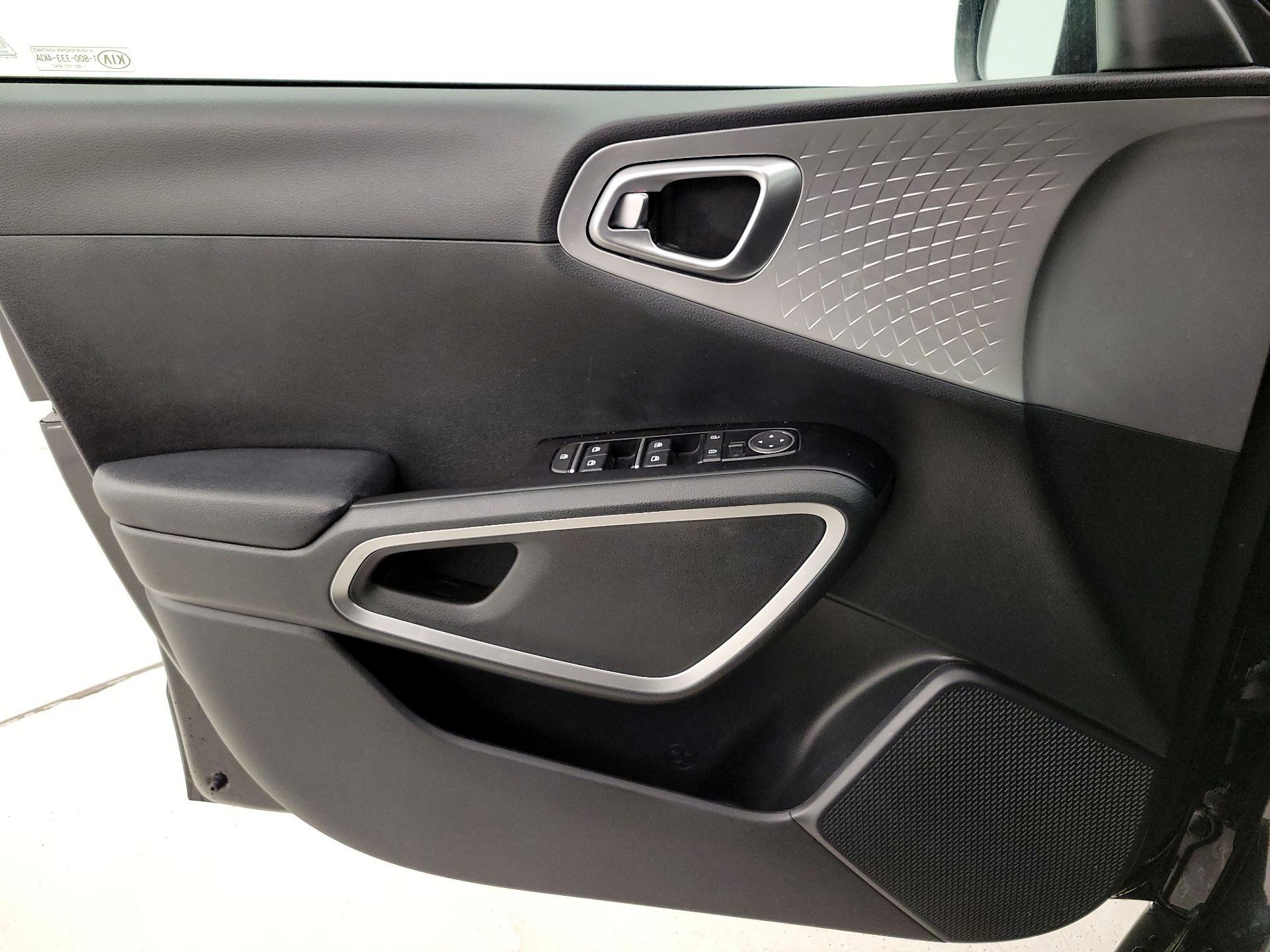 Thumbnail: 2023 Kia Soul - 12