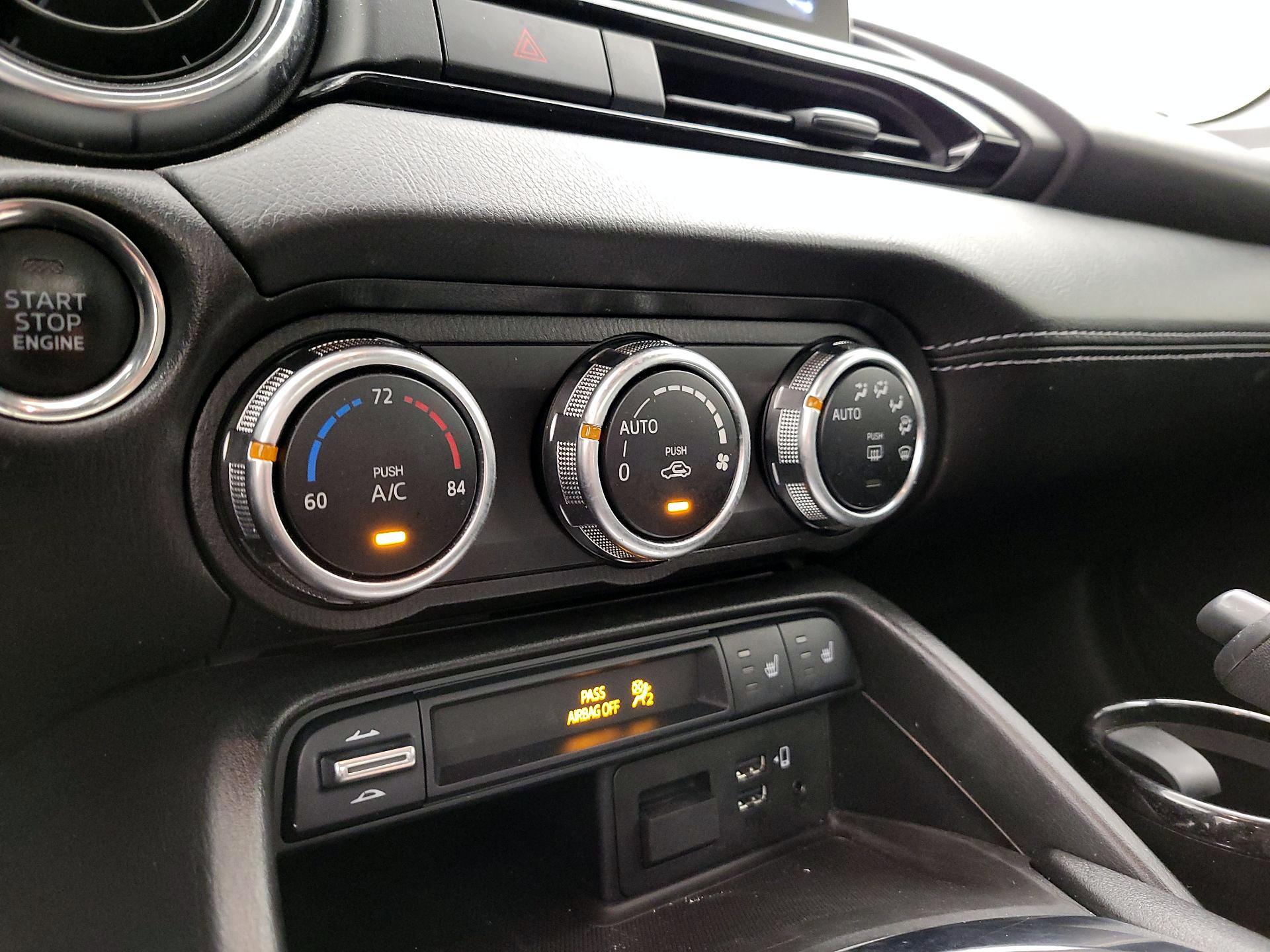 Thumbnail: 2023 Mazda MX-5 Miata - 17