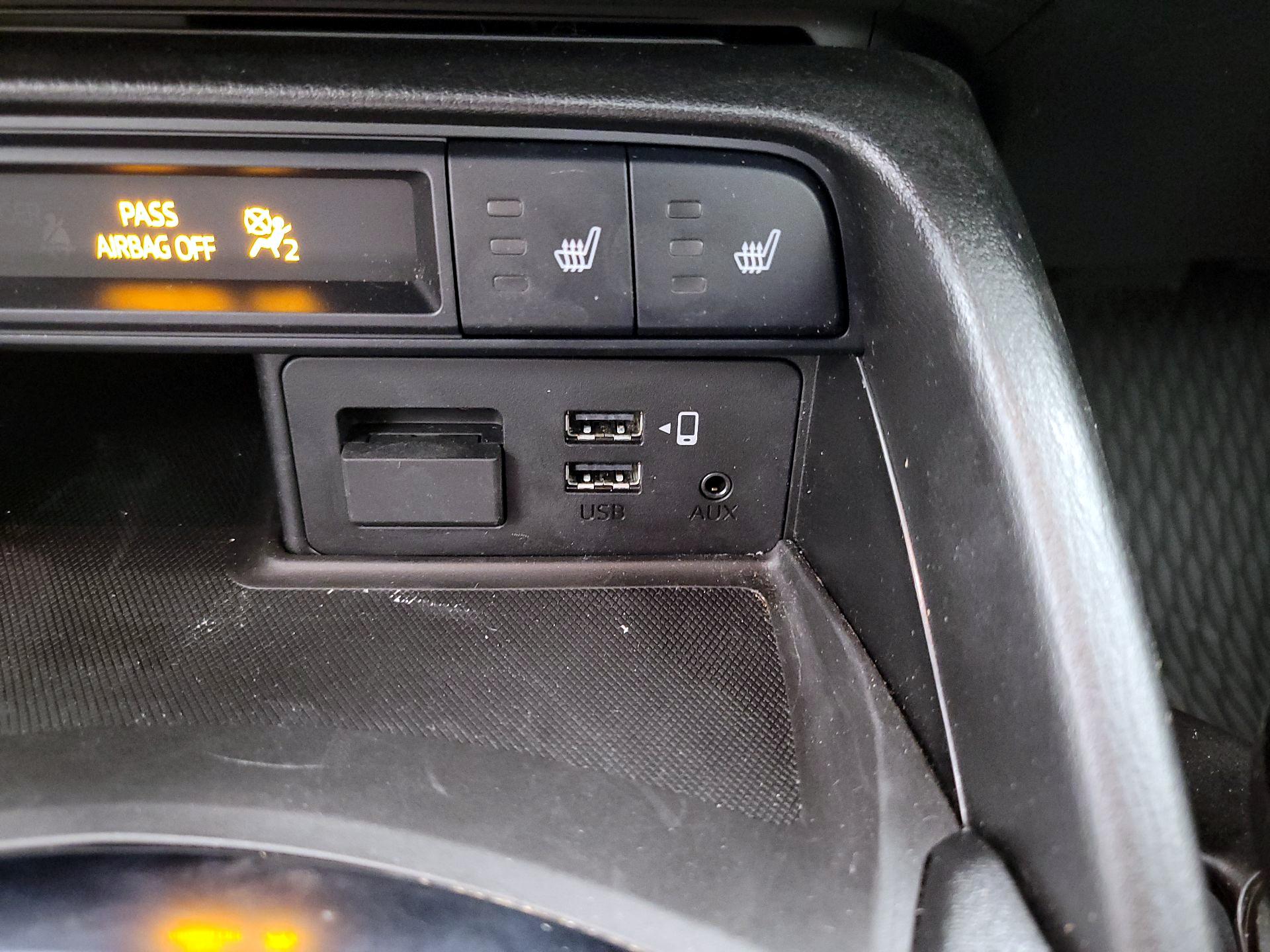 Thumbnail: 2023 Mazda MX-5 Miata - 19