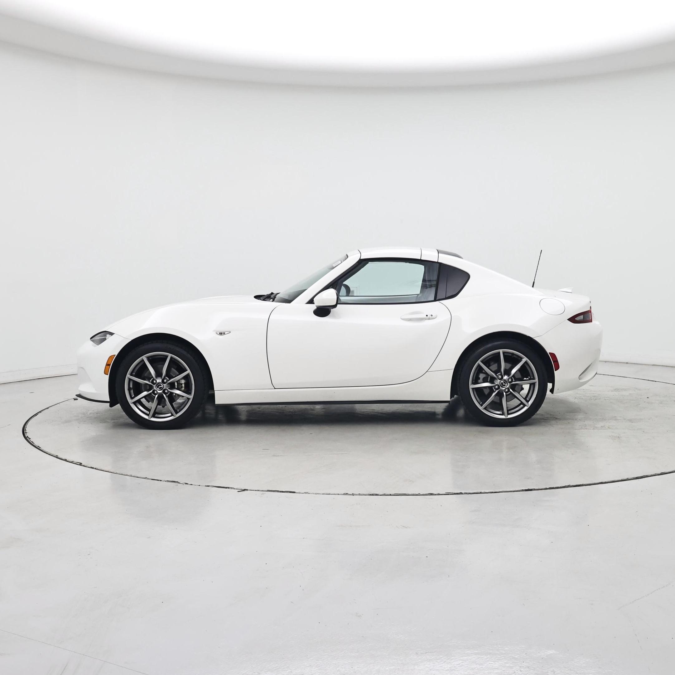 Thumbnail: 2023 Mazda MX-5 Miata - 3