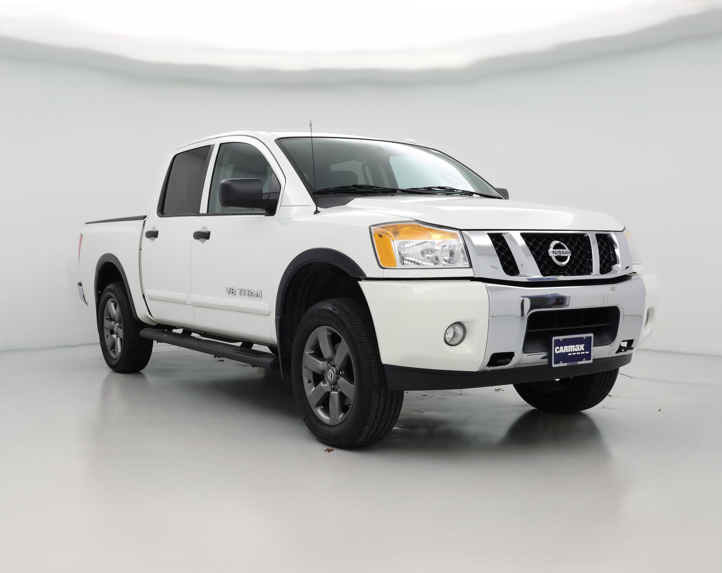 Thumbnail: 2015 Nissan Titan - 1