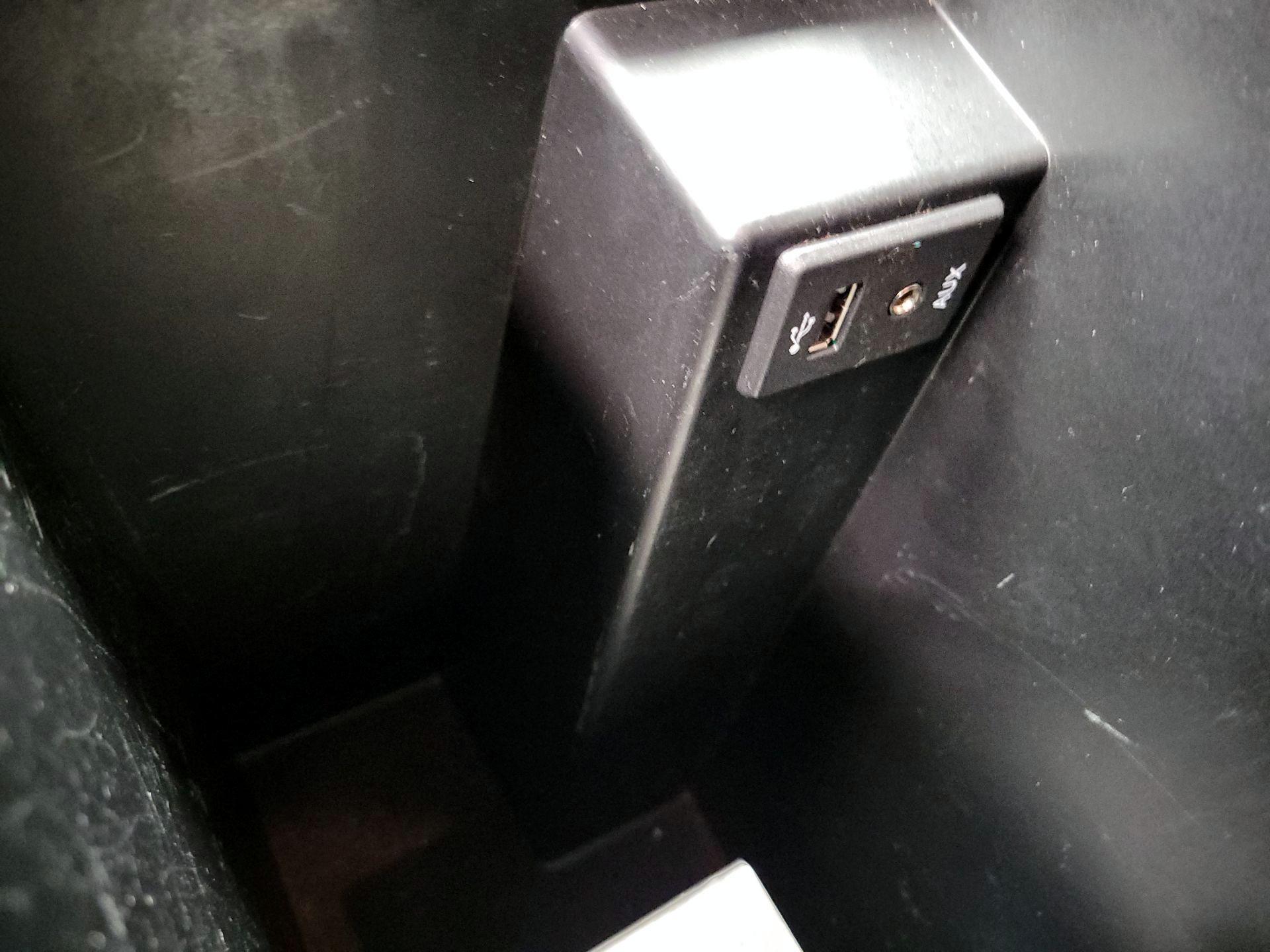 Thumbnail: 2015 Nissan Titan - 19