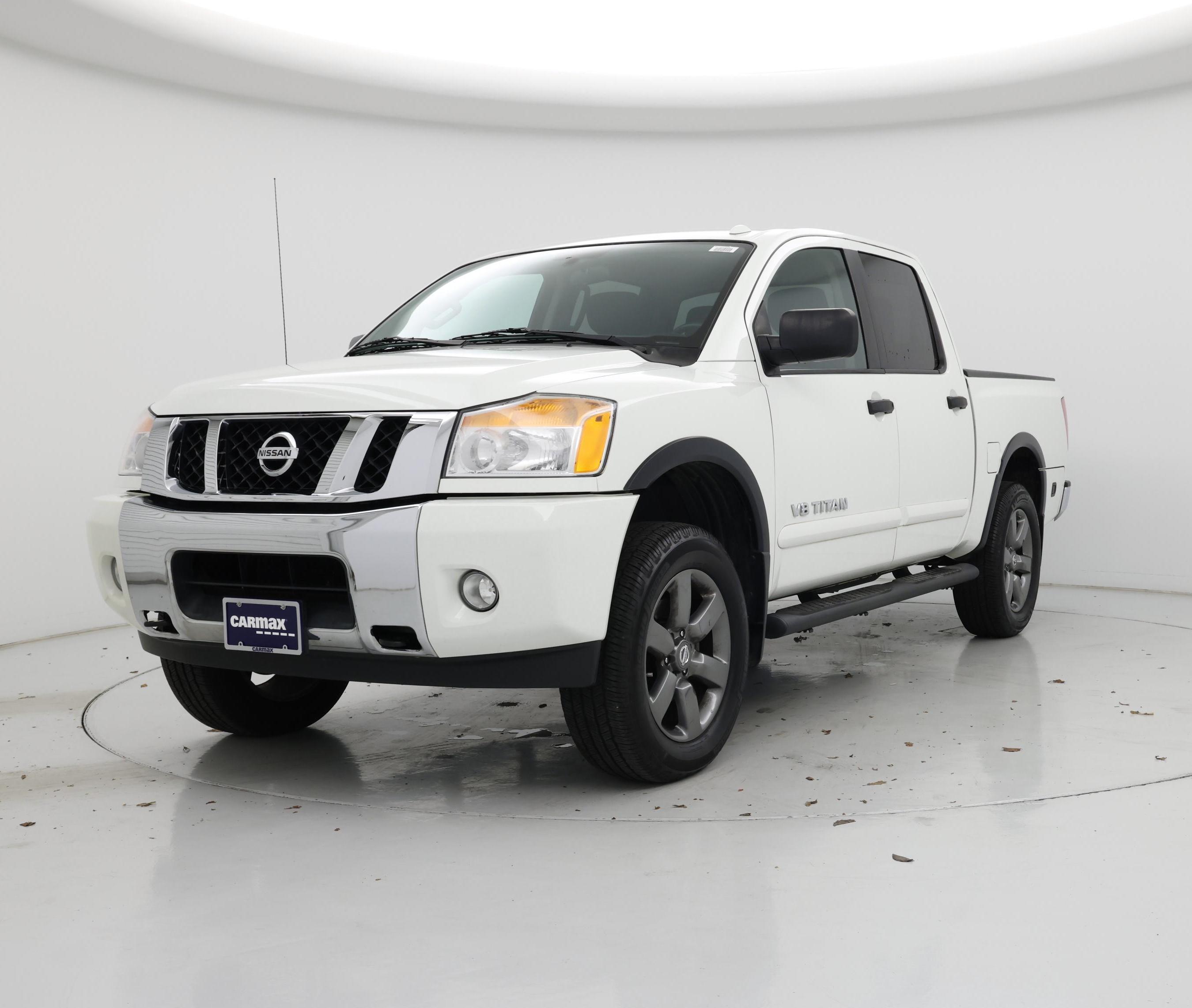 Thumbnail: 2015 Nissan Titan - 4
