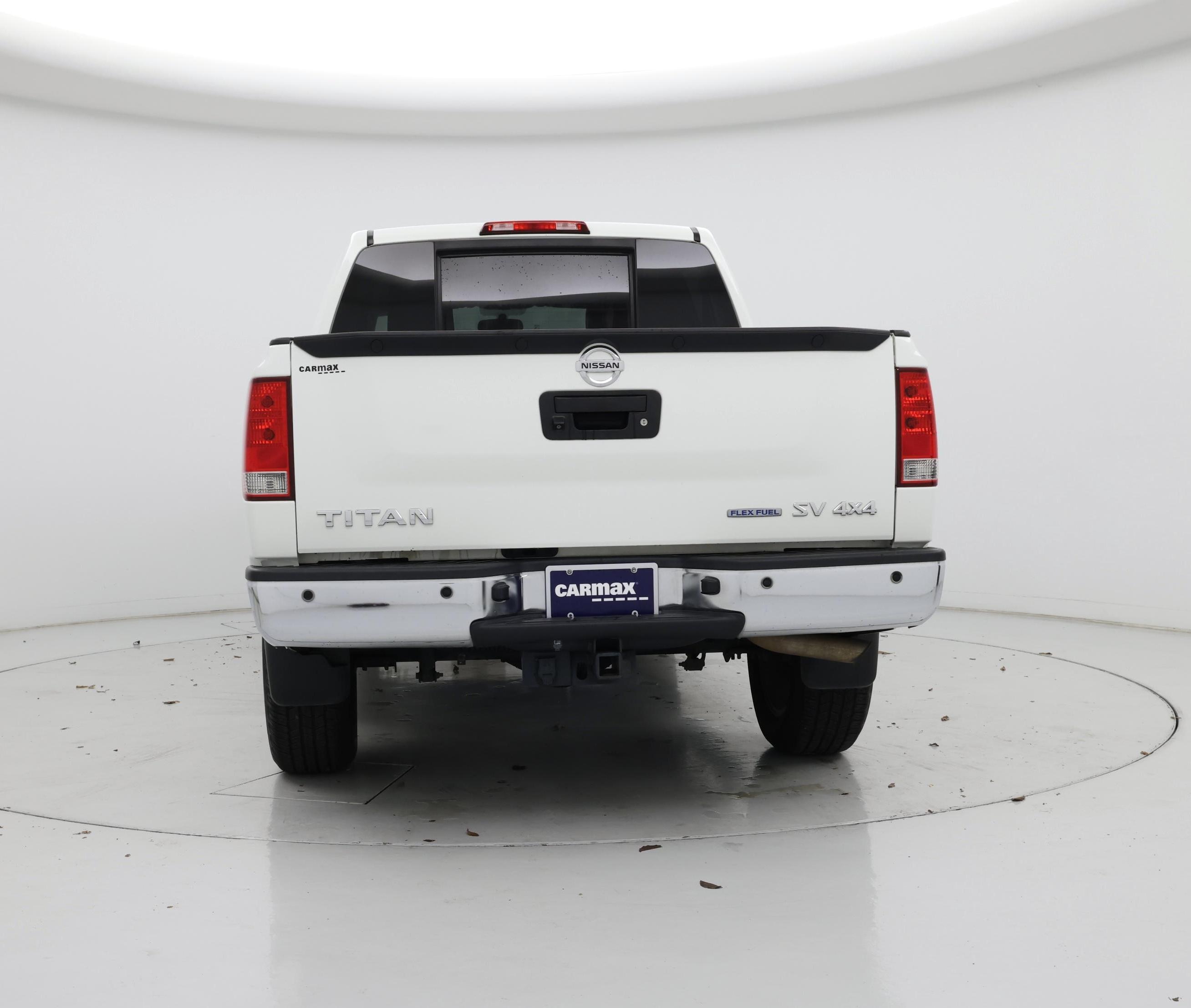 Thumbnail: 2015 Nissan Titan - 6