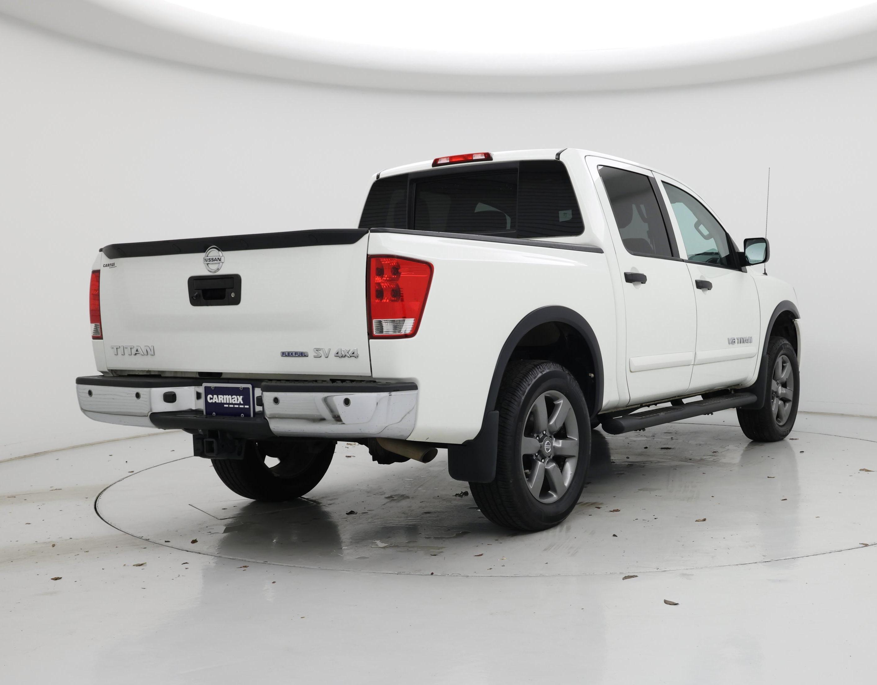 Thumbnail: 2015 Nissan Titan - 8