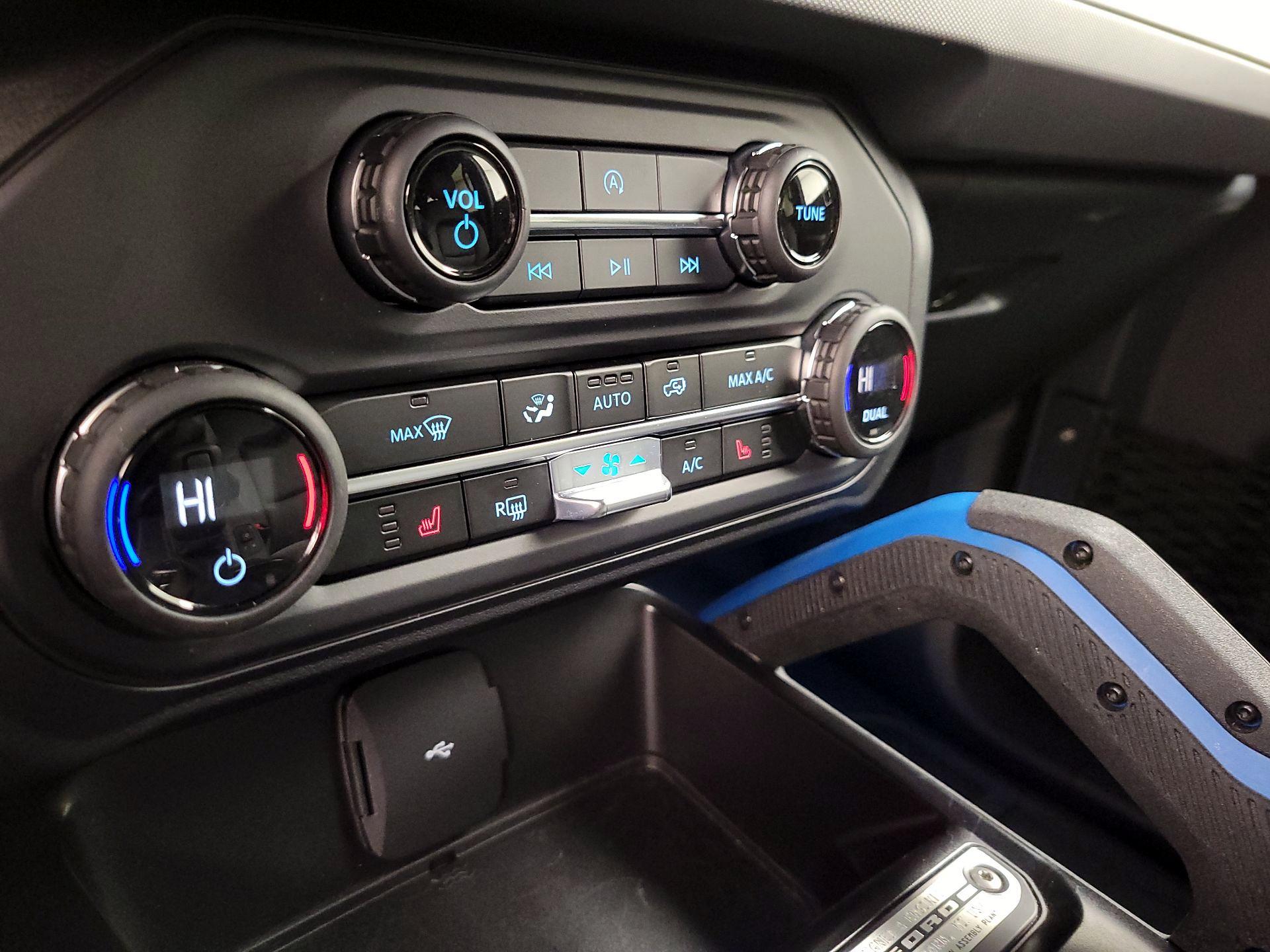 Thumbnail: 2023 Ford Bronco - 17