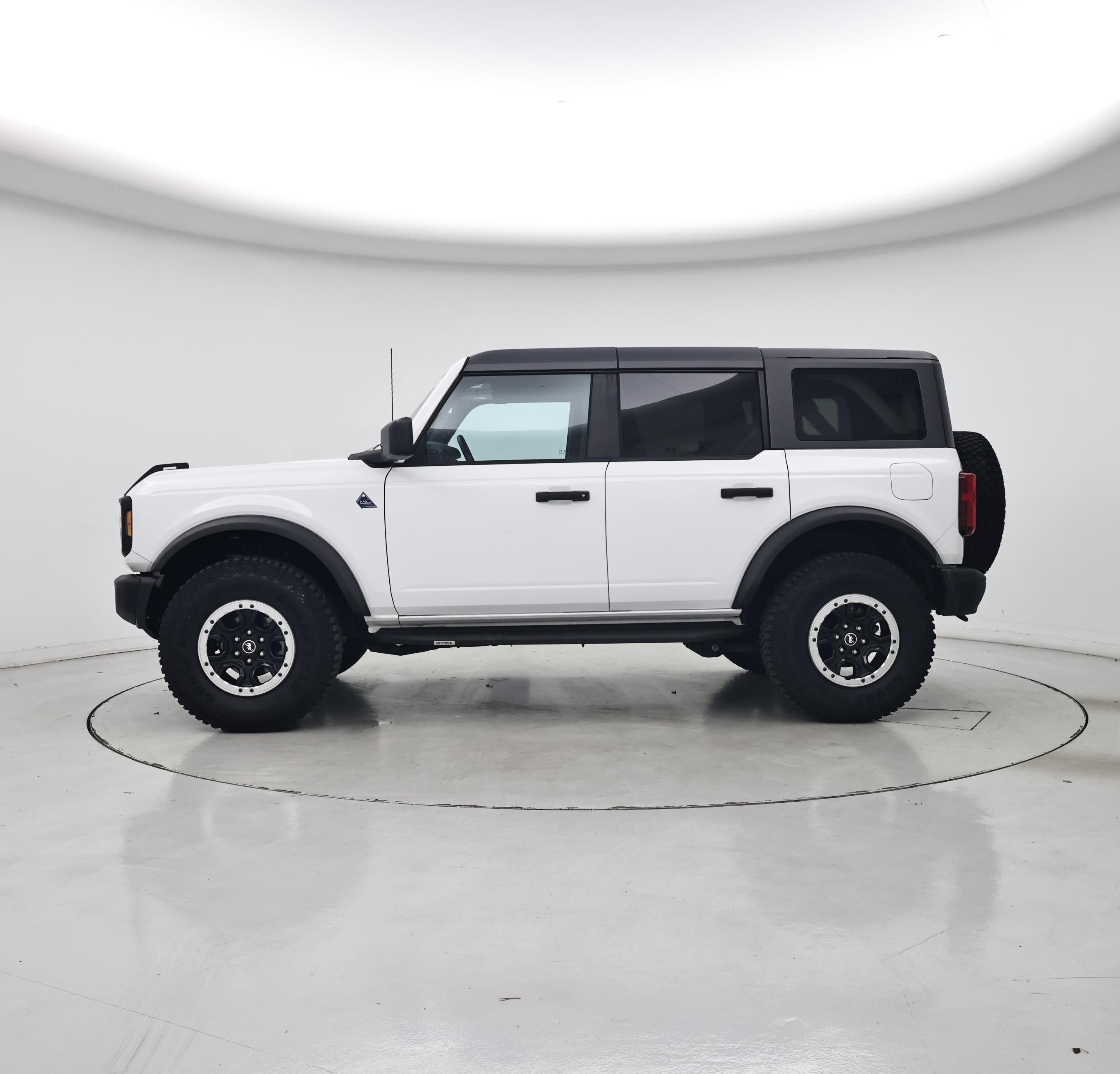 Thumbnail: 2023 Ford Bronco - 3