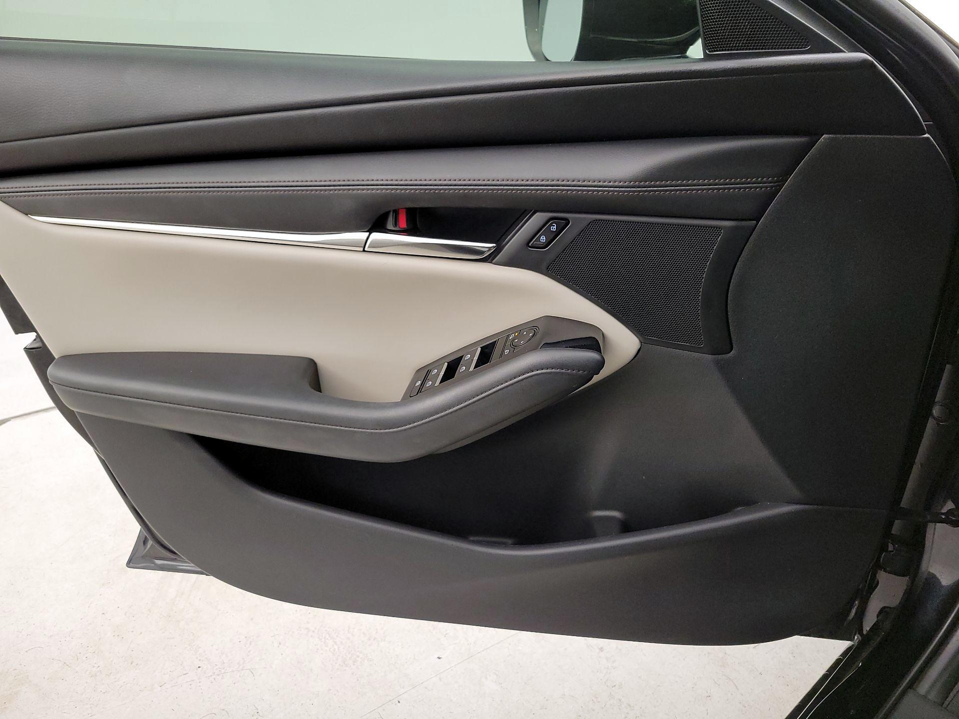 Thumbnail: 2021 Mazda Mazda3 - 12