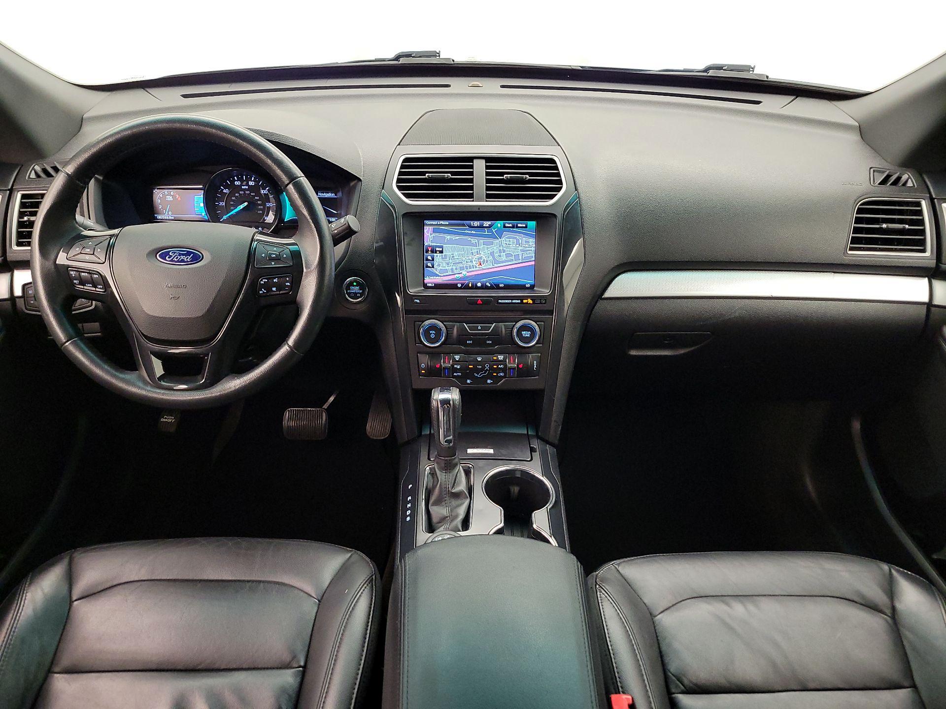 Thumbnail: 2016 Ford Explorer - 9